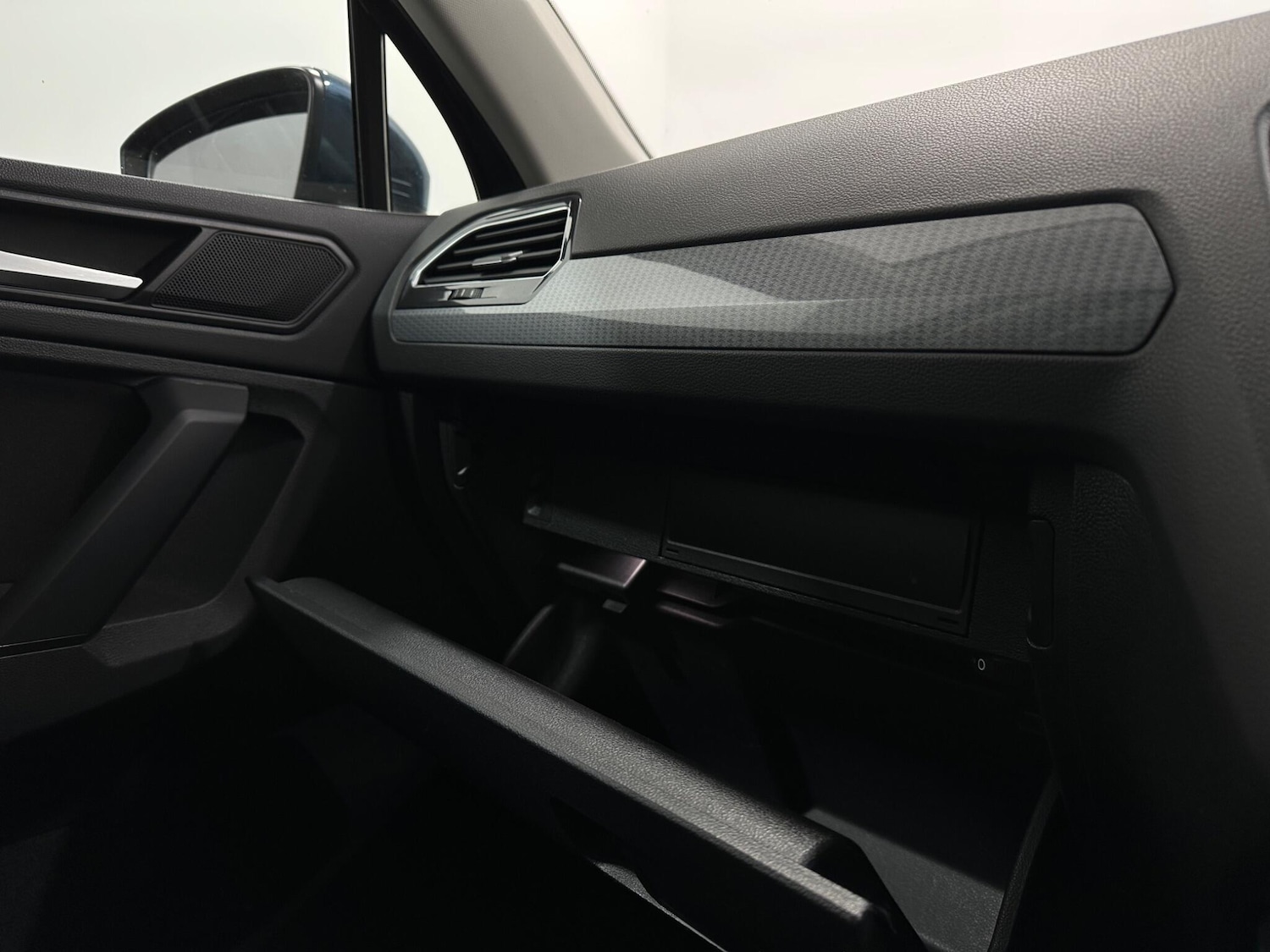 Used Volkswagen Tiguan 2021 for sale - 76879006: Photo 26