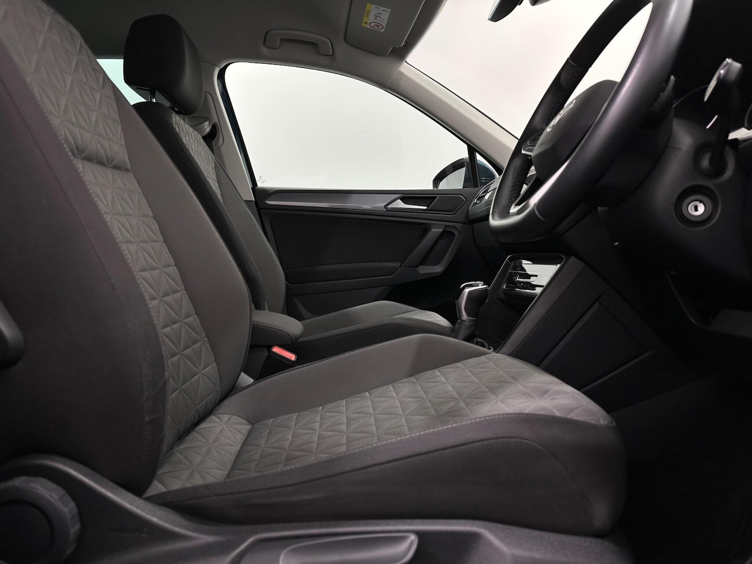 Used Volkswagen Tiguan 2021 for sale - 76879006: Photo 29