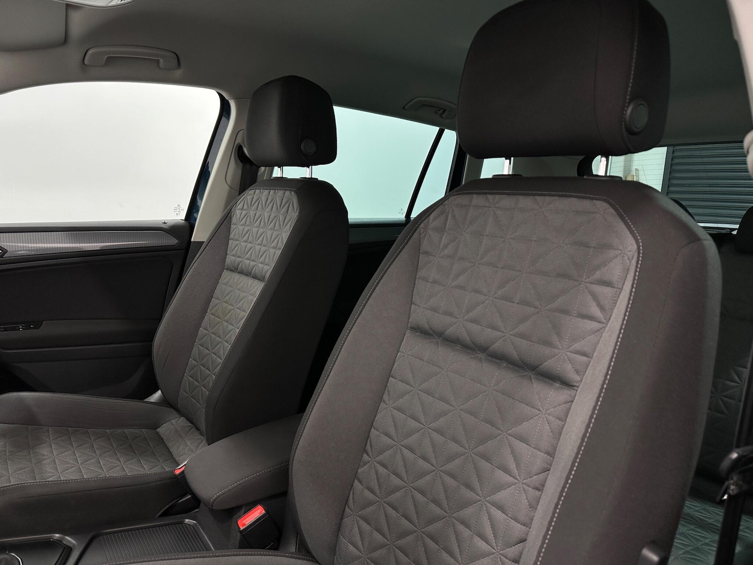 Used Volkswagen Tiguan 2021 for sale - 76879006: Photo 33