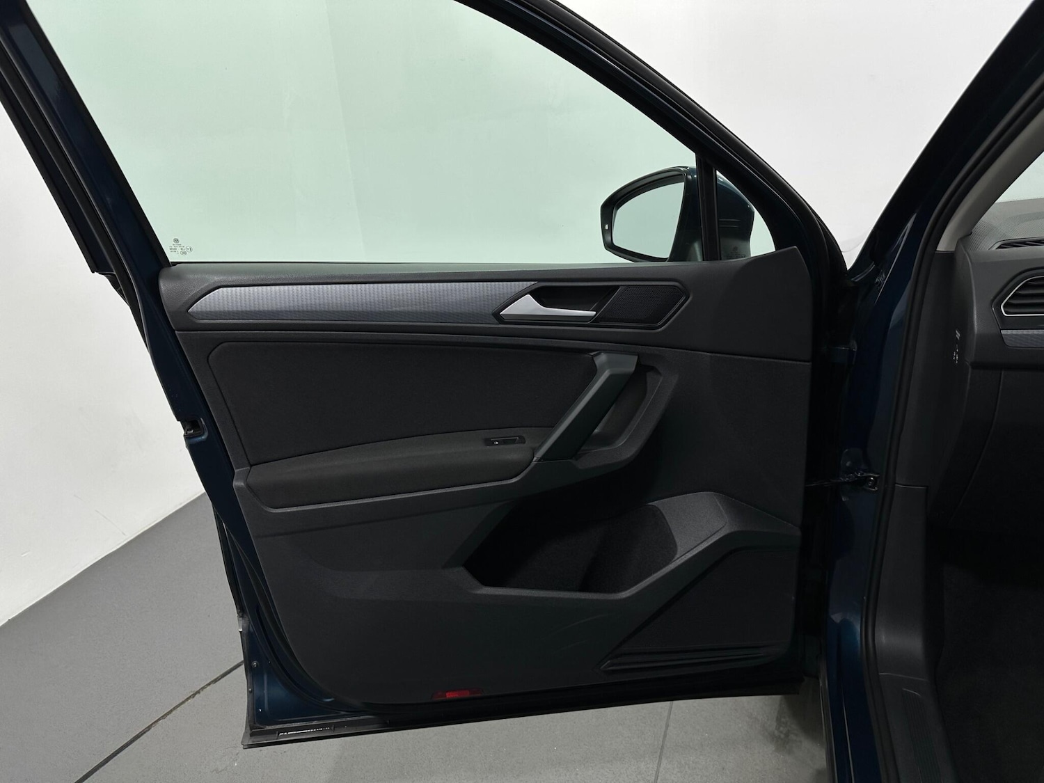 Used Volkswagen Tiguan 2021 for sale - 76879006: Photo 34