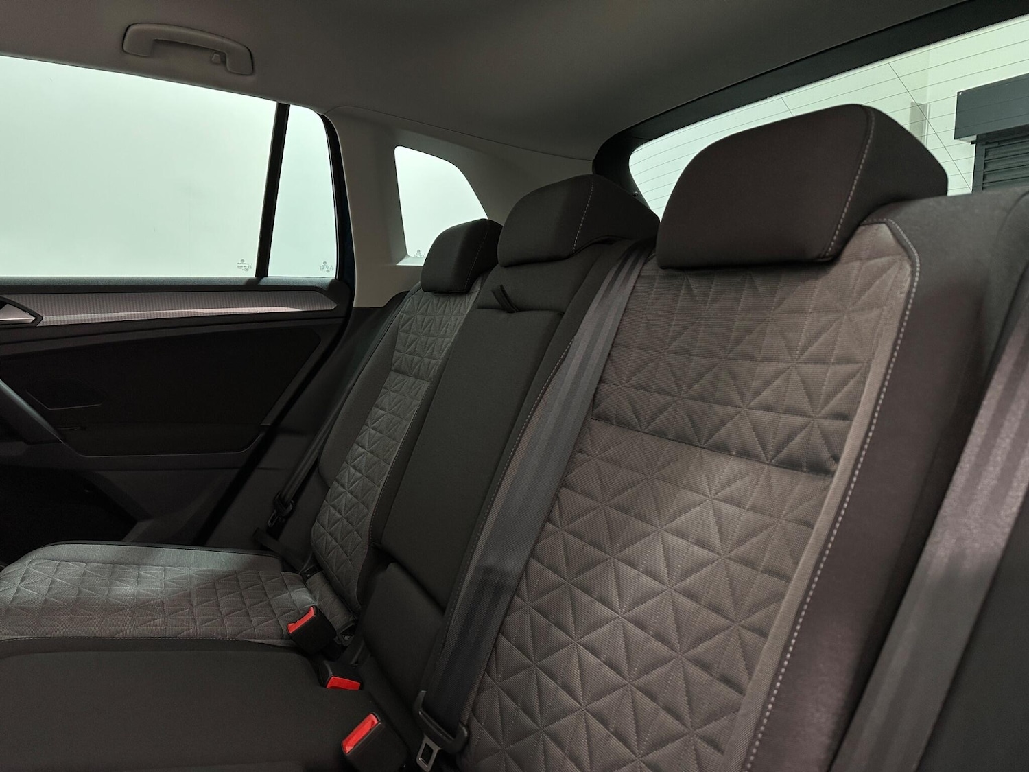 Used Volkswagen Tiguan 2021 for sale - 76879006: Photo 36