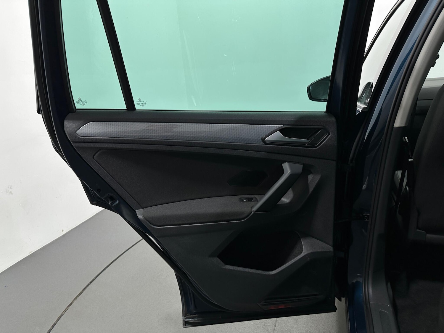 Used Volkswagen Tiguan 2021 for sale - 76879006: Photo 39