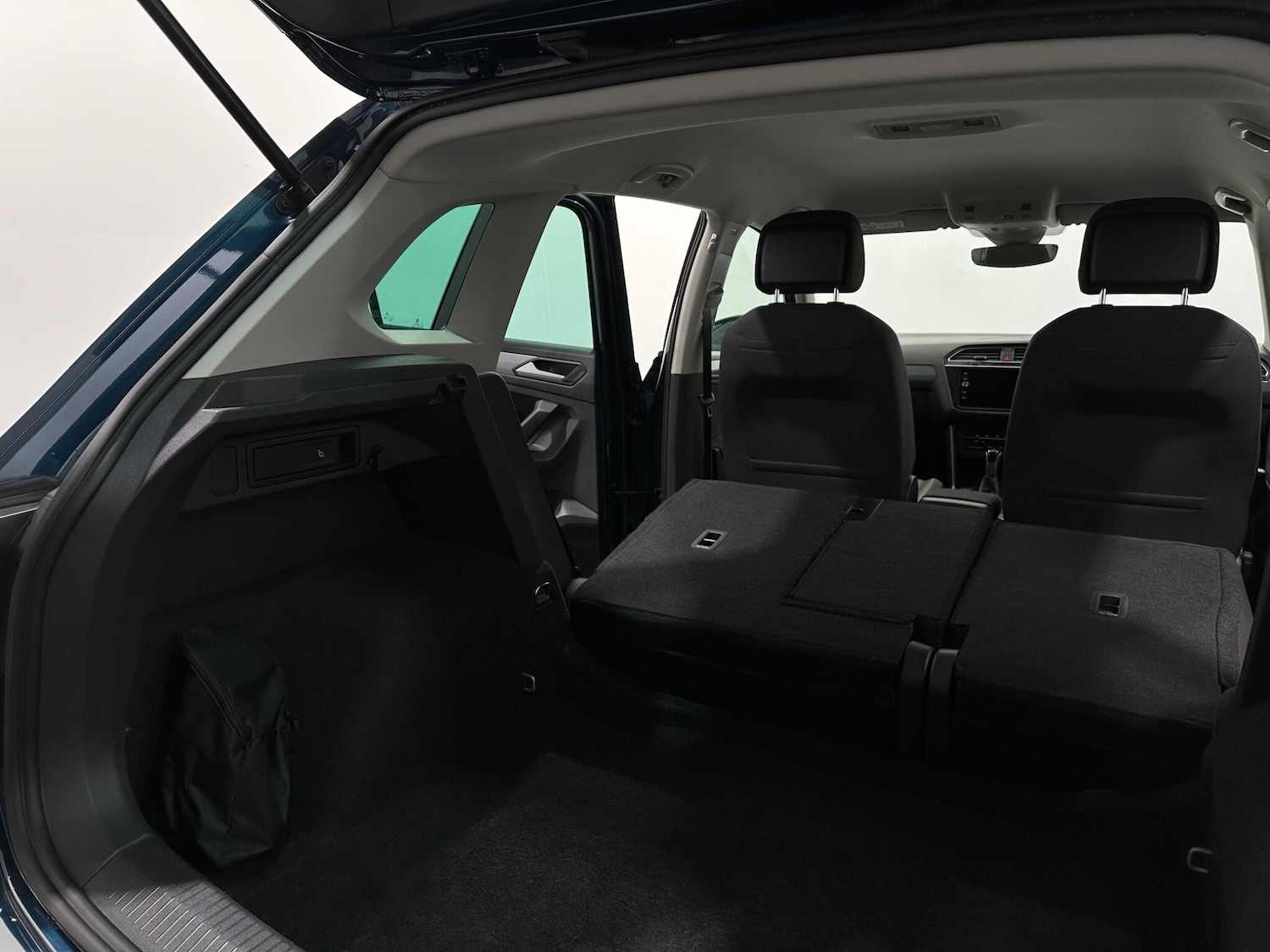 Used Volkswagen Tiguan 2021 for sale - 76879006: Photo 44