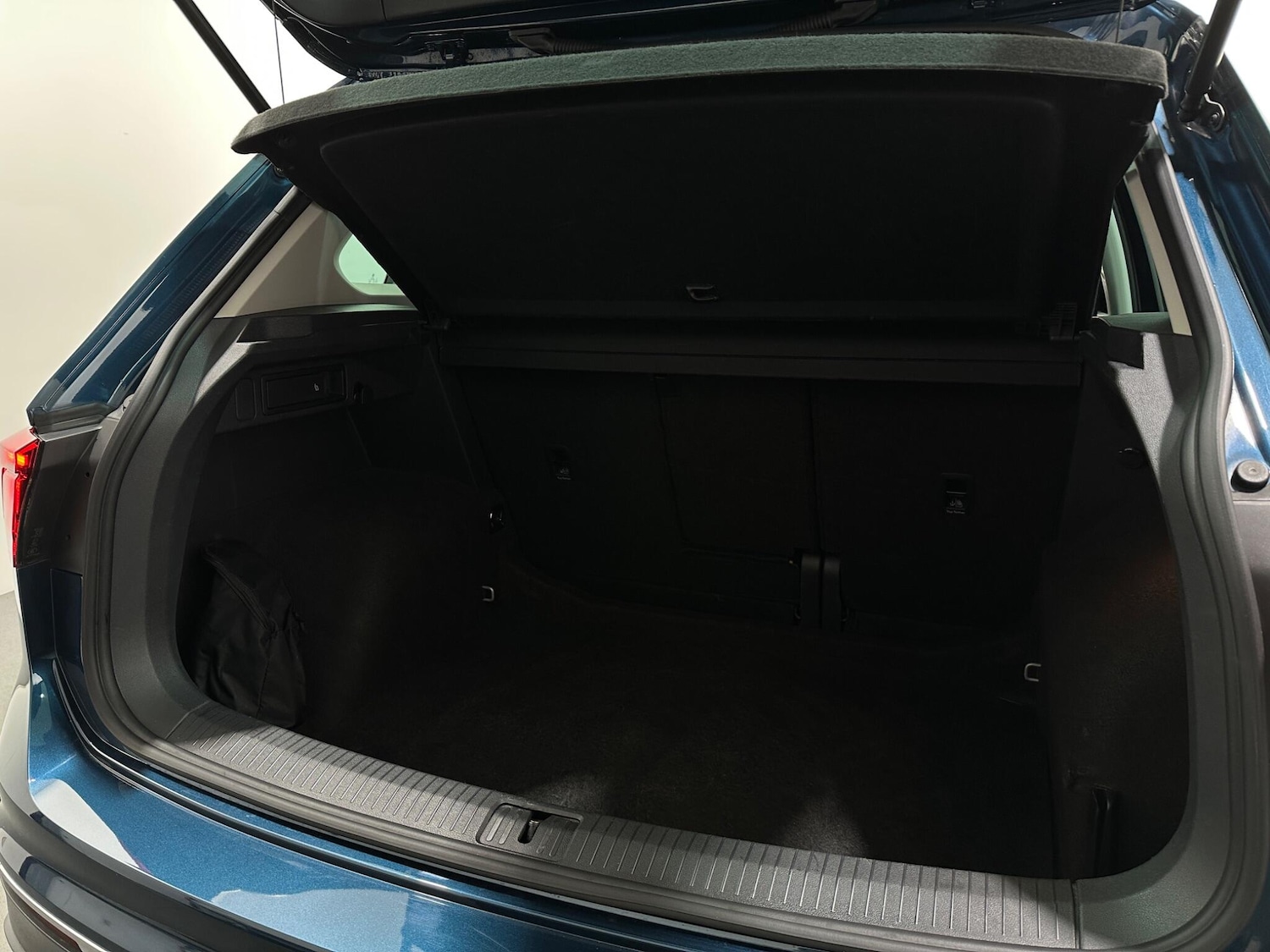 Used Volkswagen Tiguan 2021 for sale - 76879006: Photo 46