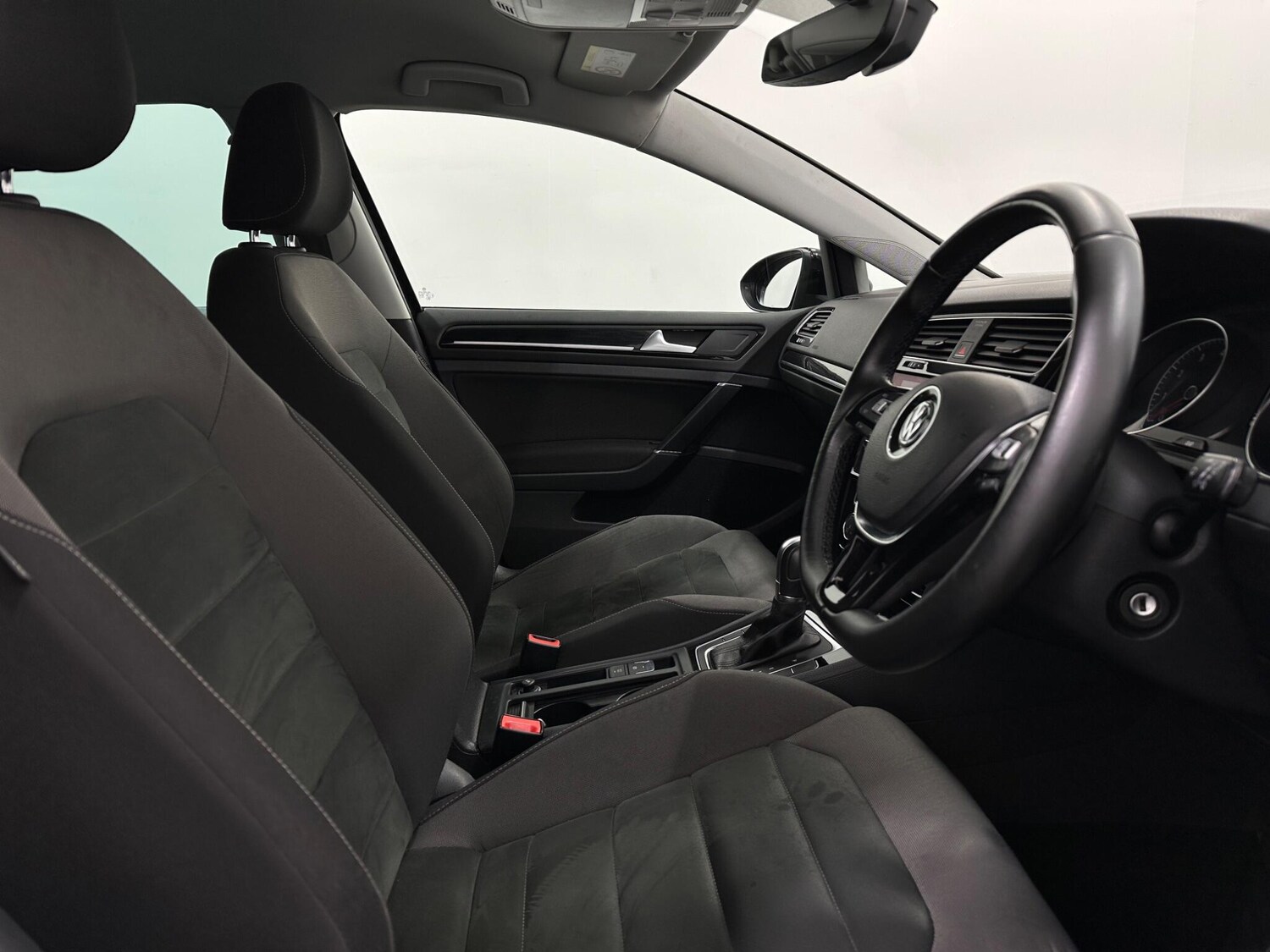 Used Volkswagen Golf for sale - 77439822: Photo 32