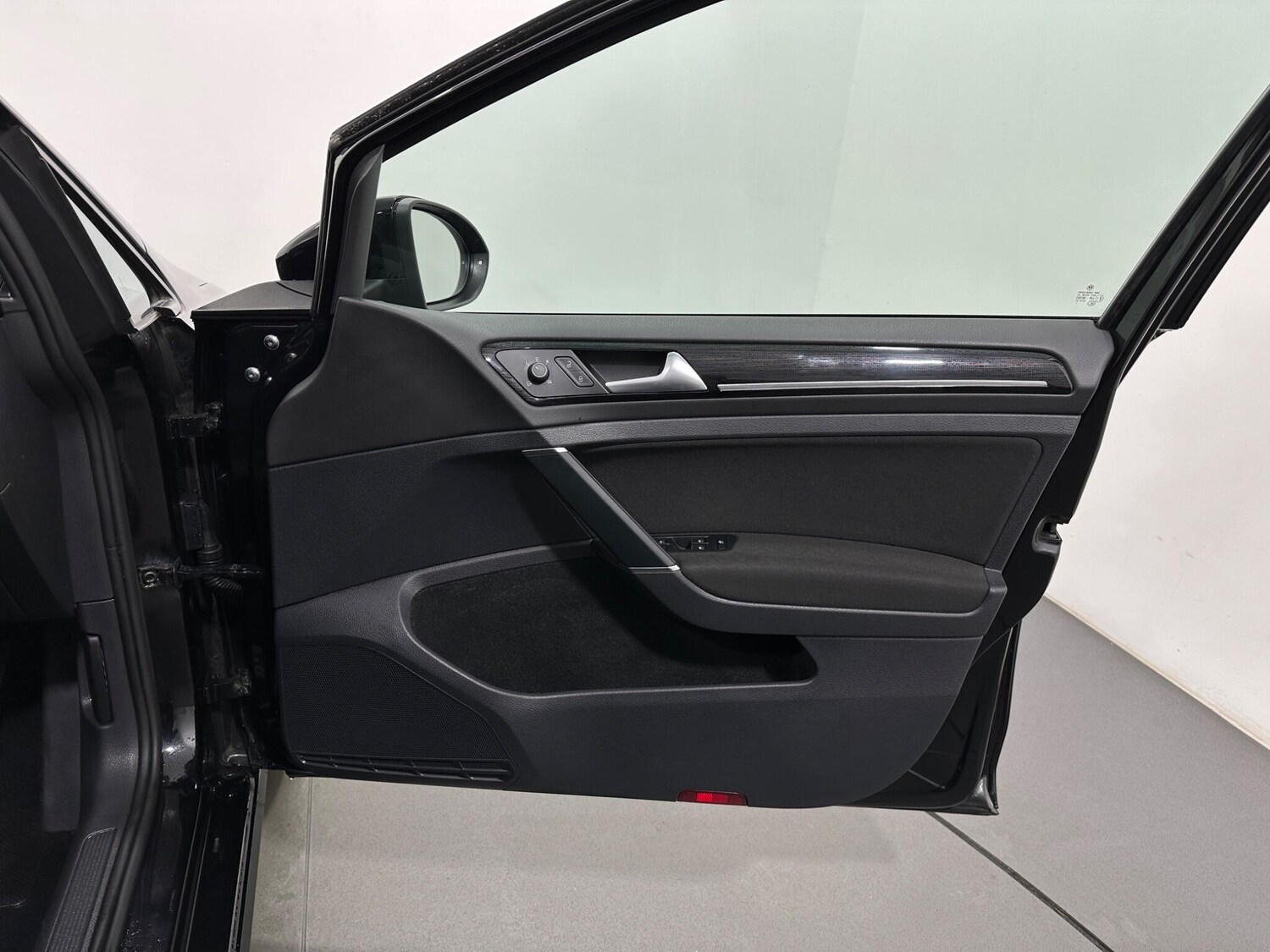 Used Volkswagen Golf for sale - 77439822: Photo 34