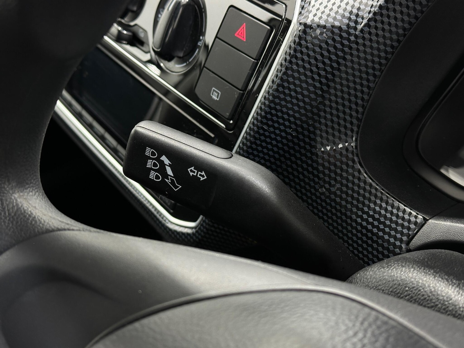 Used Volkswagen up! 2018 for sale - 77424544: Photo 14