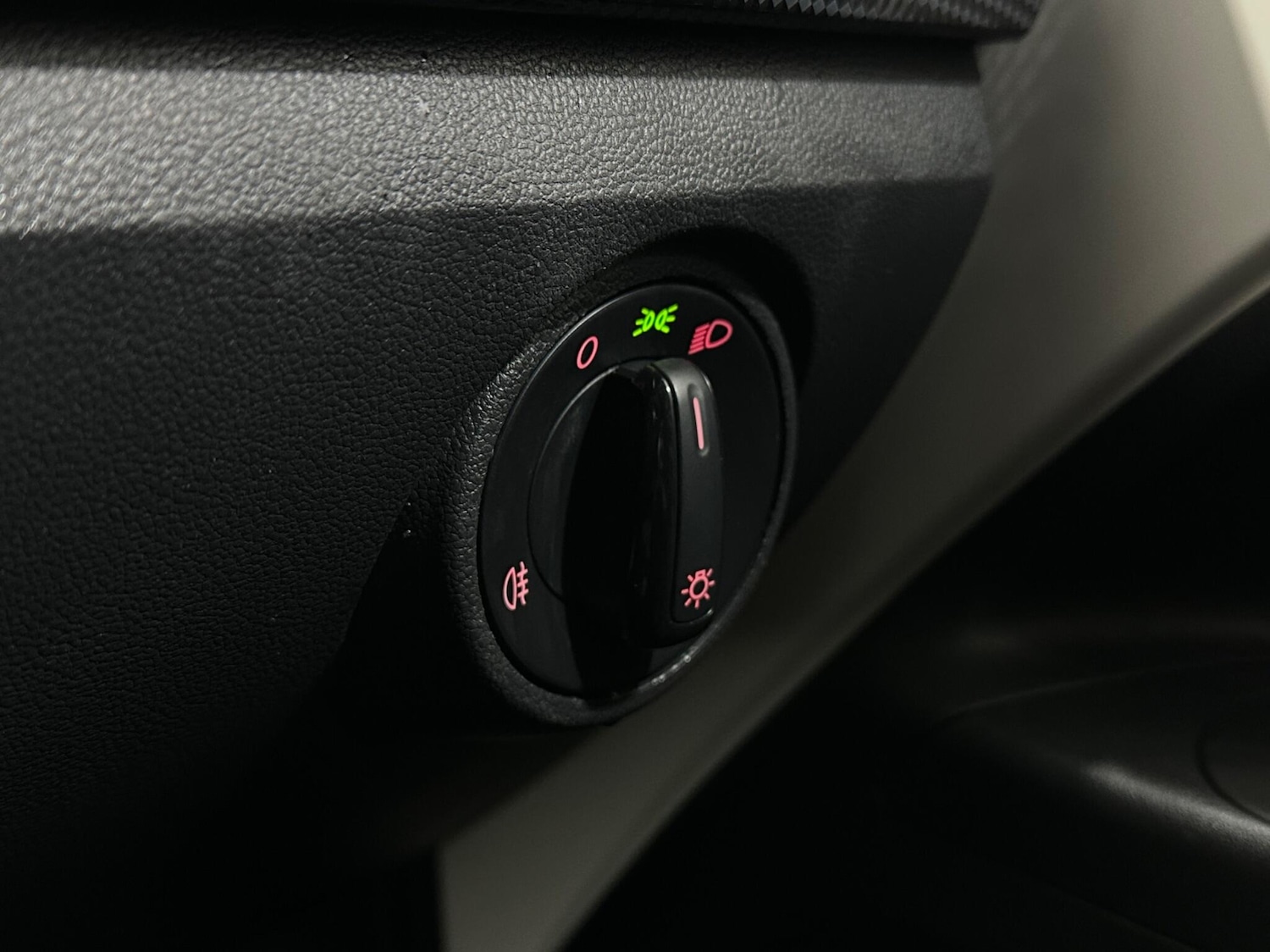 Used Volkswagen up! 2018 for sale - 77424544: Photo 16