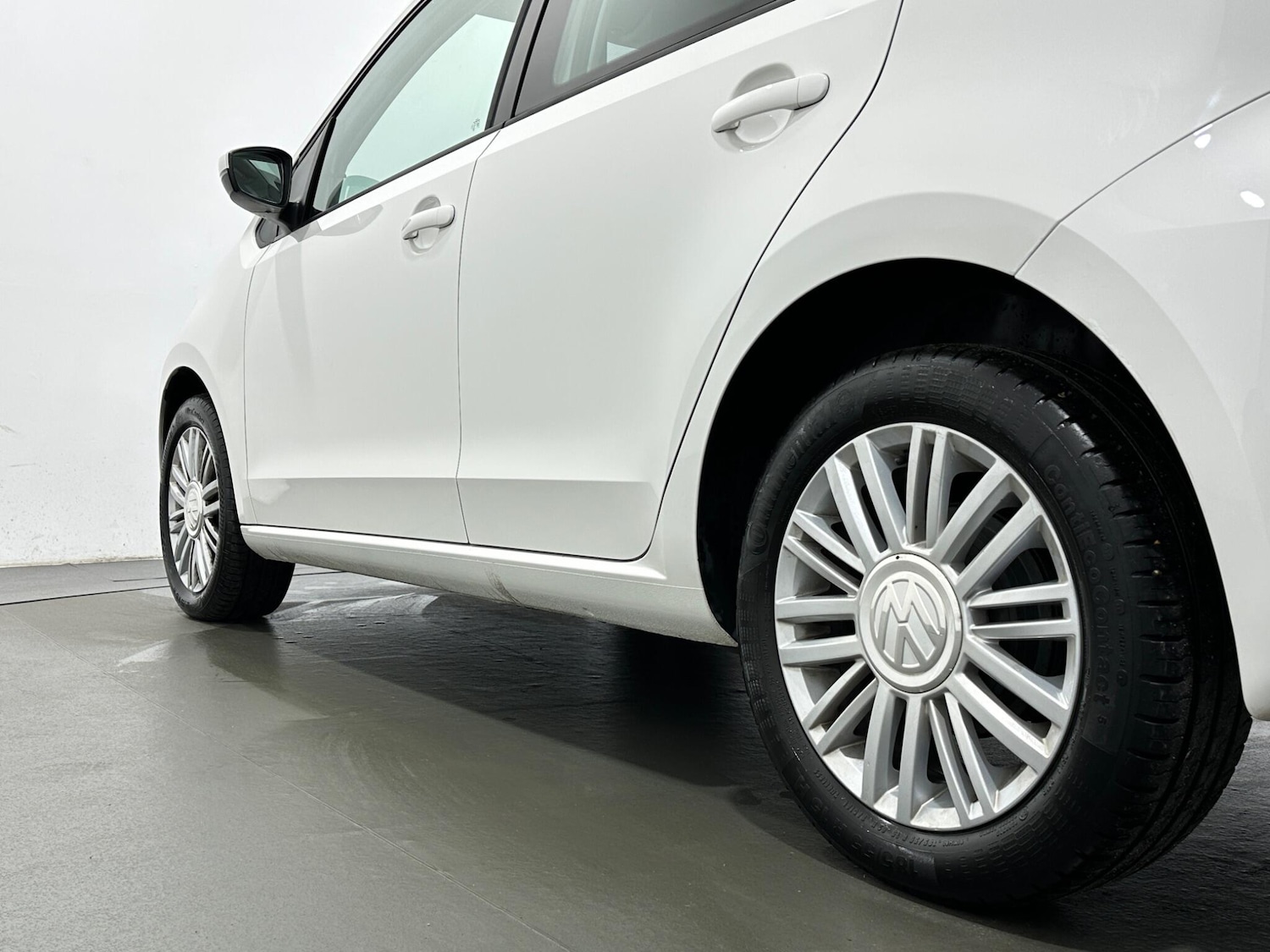 Used Volkswagen up! 2018 for sale - 77424544: Photo 44