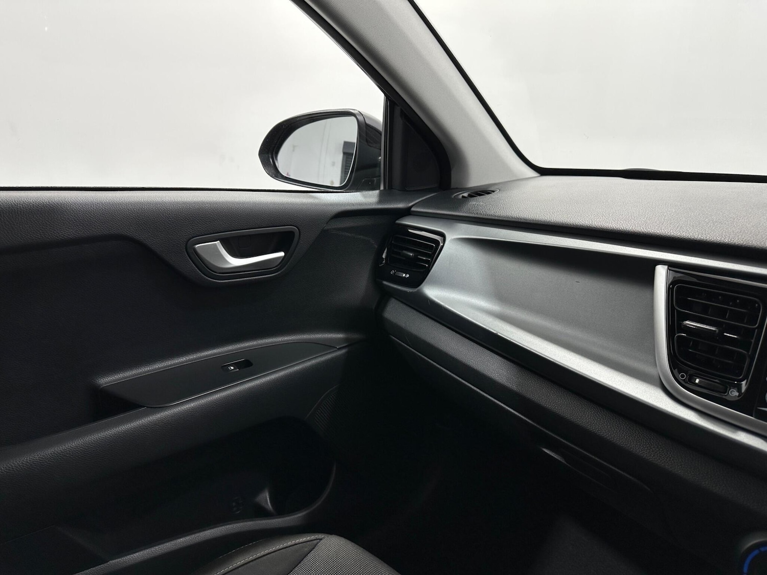 Used Kia Rio 2023 for sale - 78072664: Photo 25