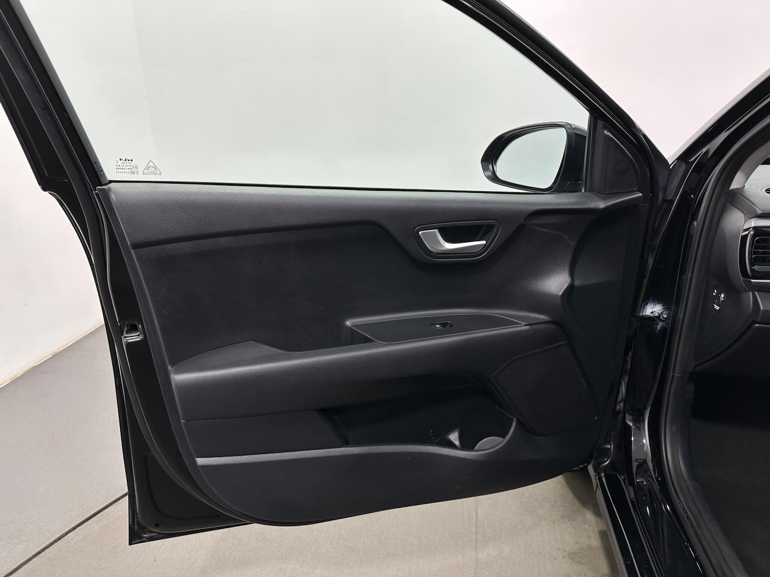 Used Kia Rio 2023 for sale - 78072664: Photo 35