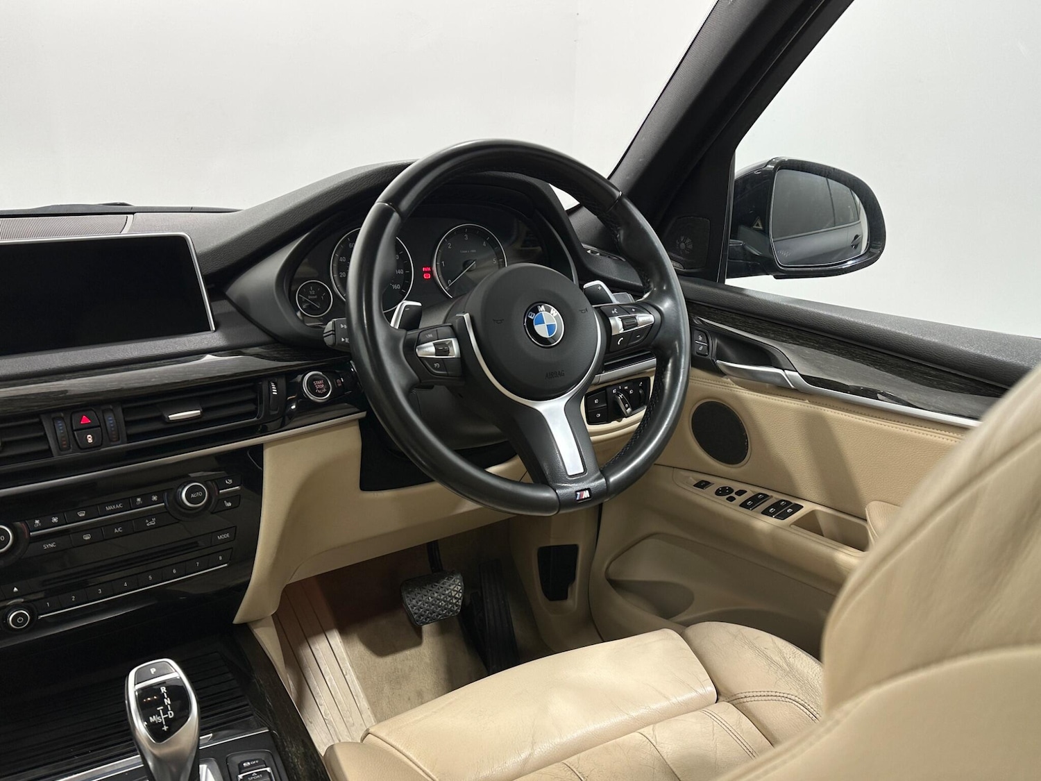 Used BMW X5 2014 for sale - 76878818: Photo 11