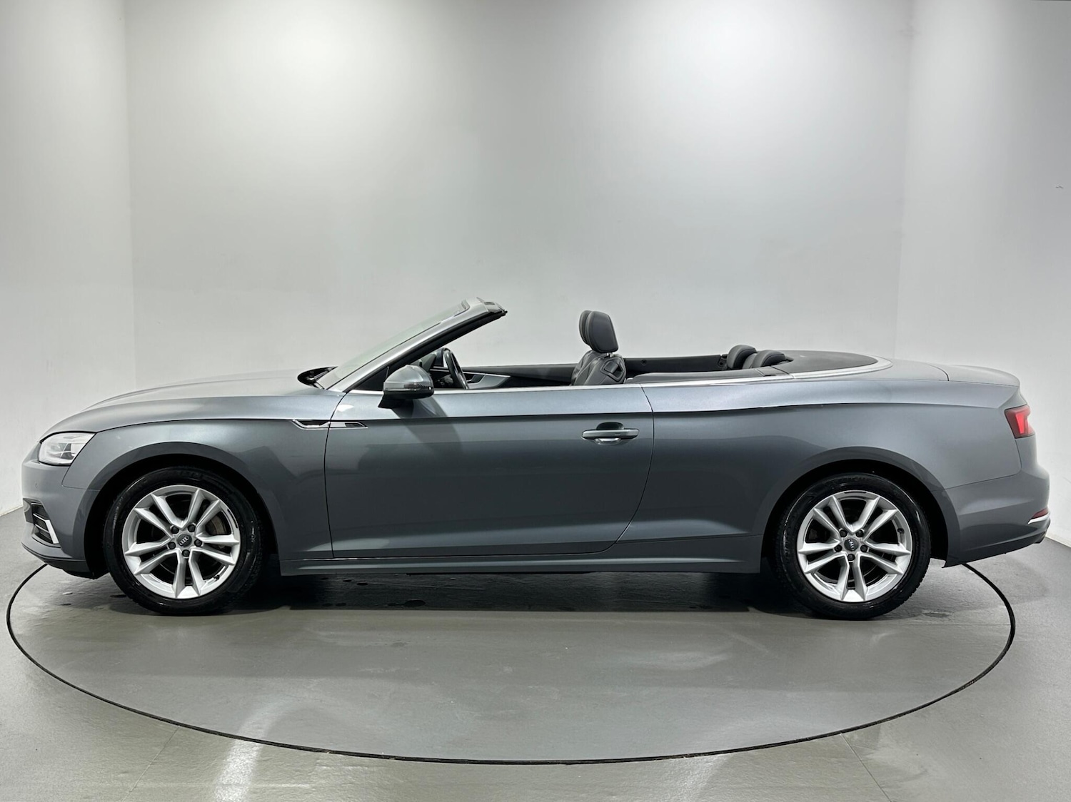 Used Audi A5 2017 for sale - 77411132: Photo 5