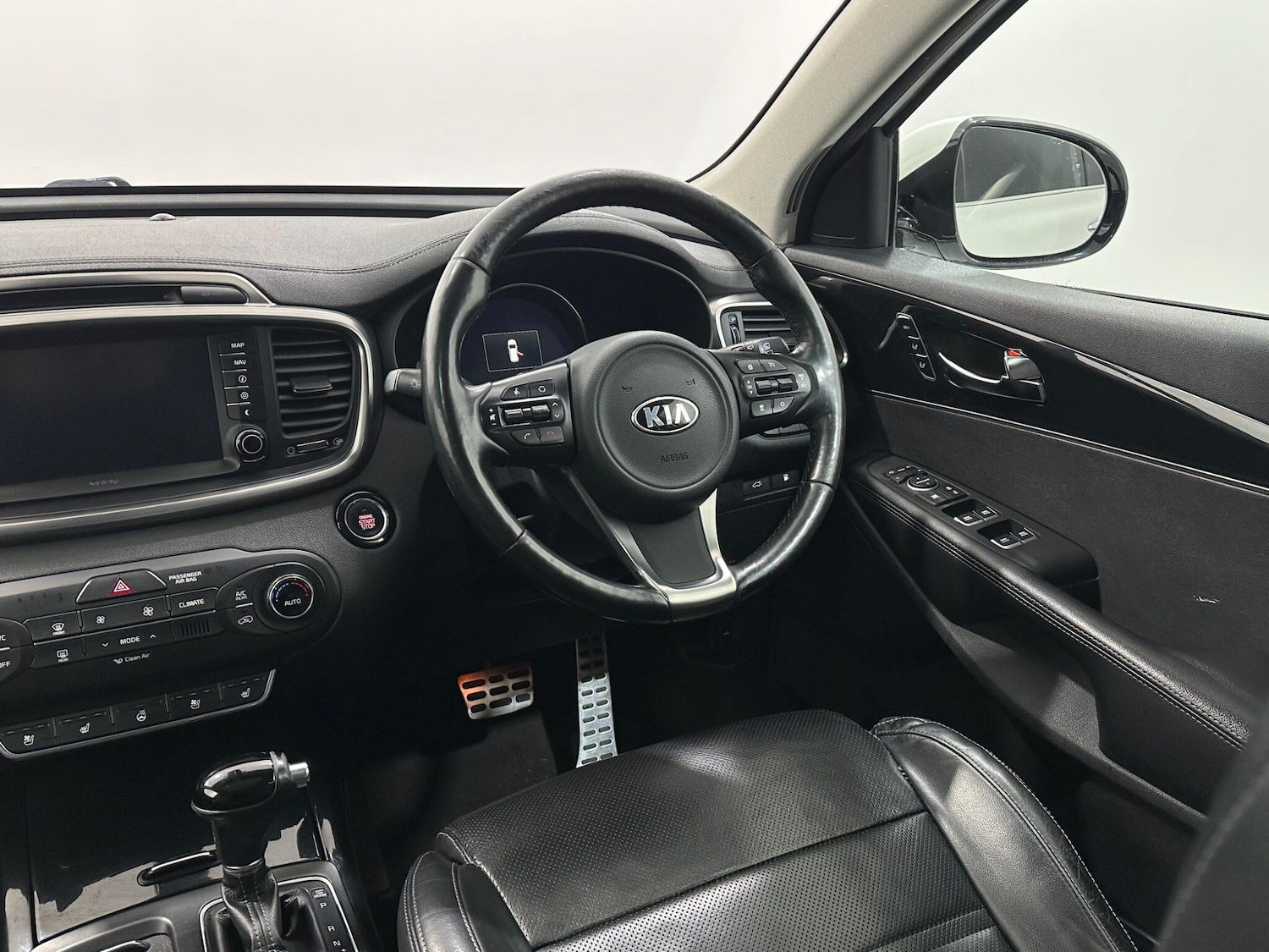 Used Kia Sorento 2016 for sale - 76878484: Photo 11