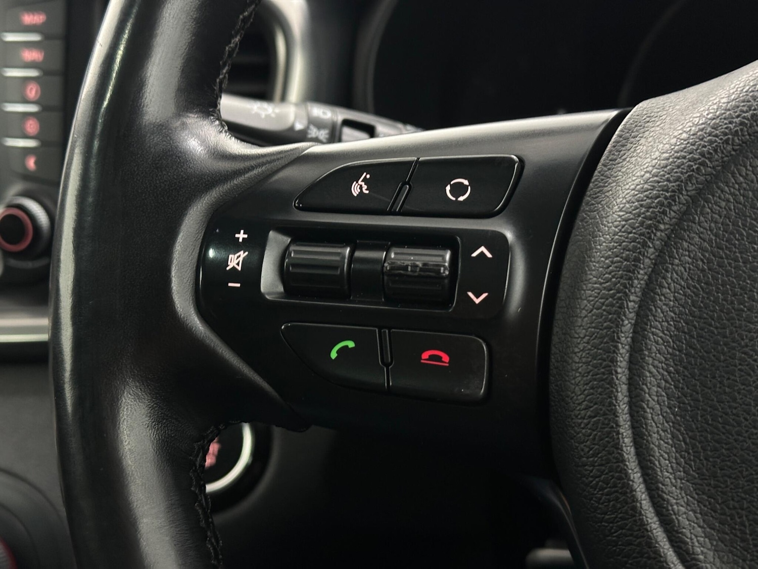 Used Kia Sorento 2016 for sale - 76878484: Photo 13