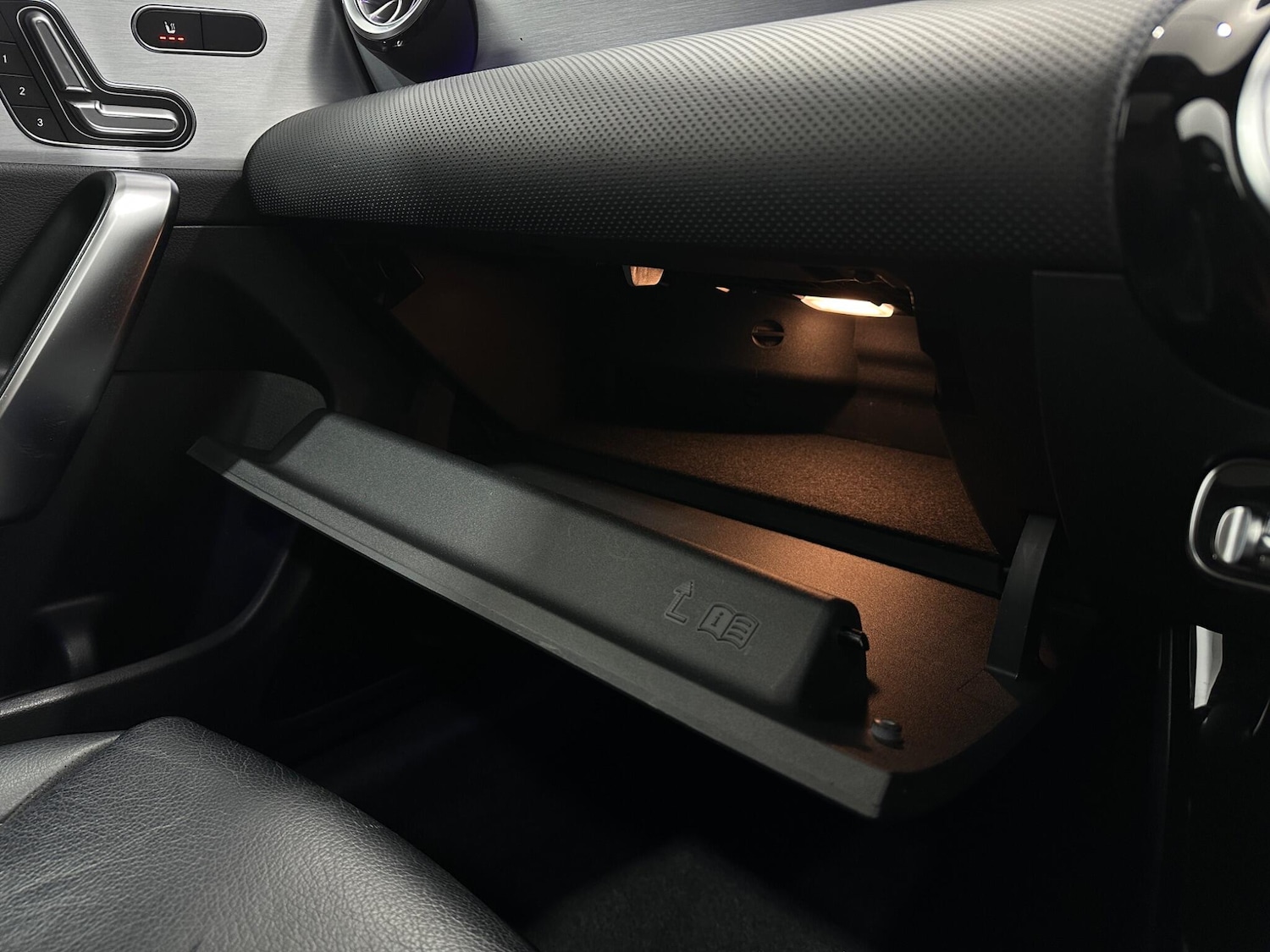 Used Mercedes-Benz CLA 2021 for sale - 76878941: Photo 28