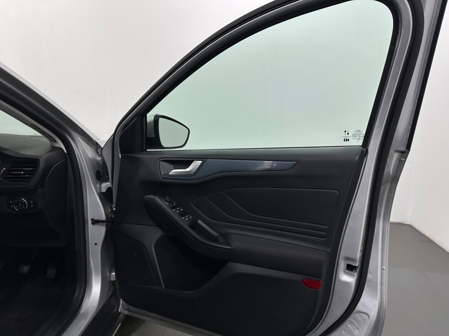 Used Ford Focus for sale - 78157660: Photo 32