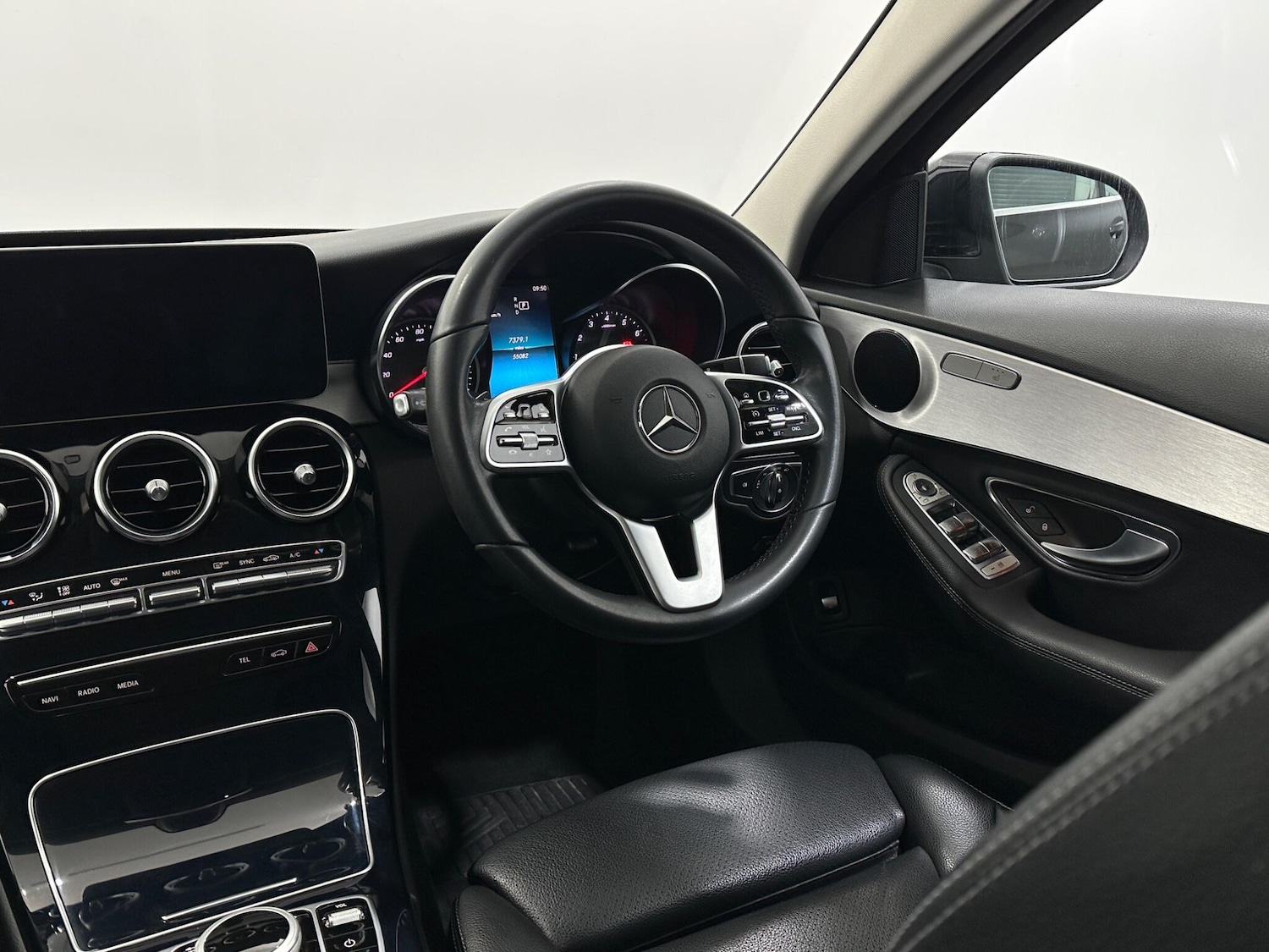 Used Mercedes-Benz C Class 2018 for sale - 77290958: Photo 11