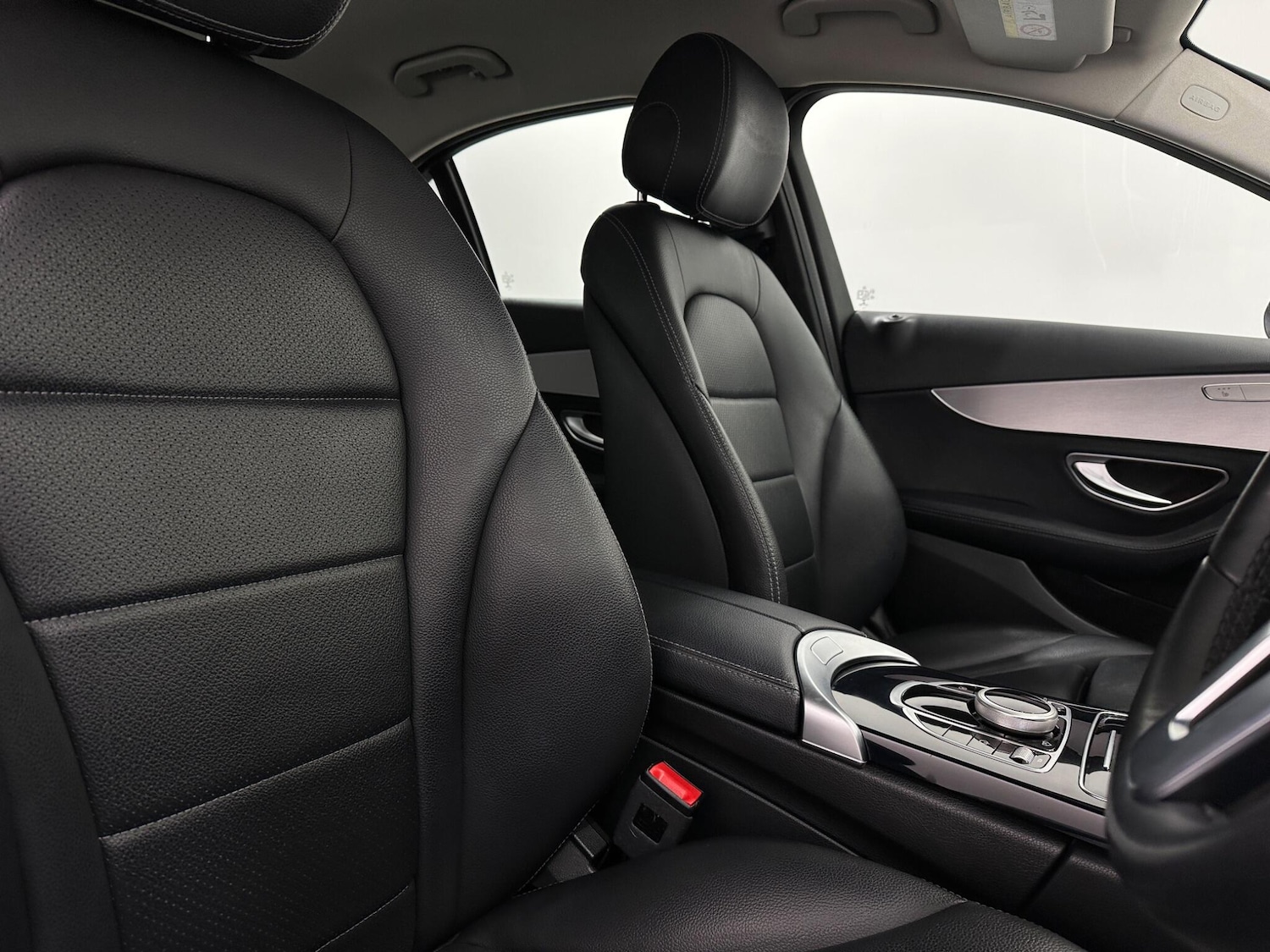 Used Mercedes-Benz C Class 2018 for sale - 77290958: Photo 31