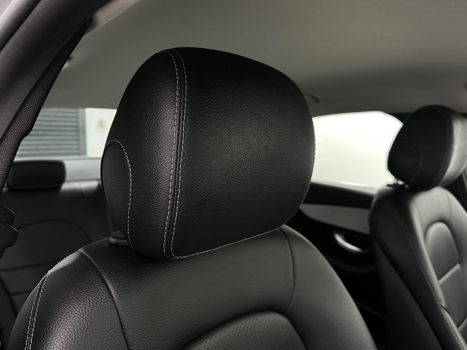 Used Mercedes-Benz C Class 2018 for sale - 77290958: Photo 32