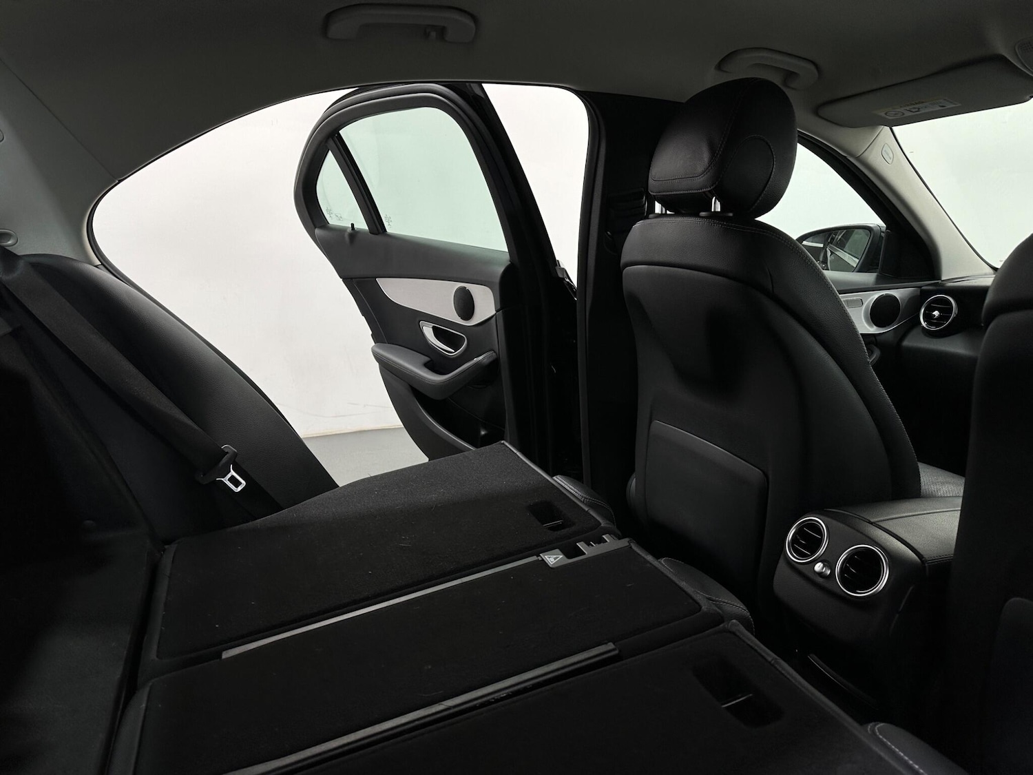 Used Mercedes-Benz C Class 2018 for sale - 77290958: Photo 46