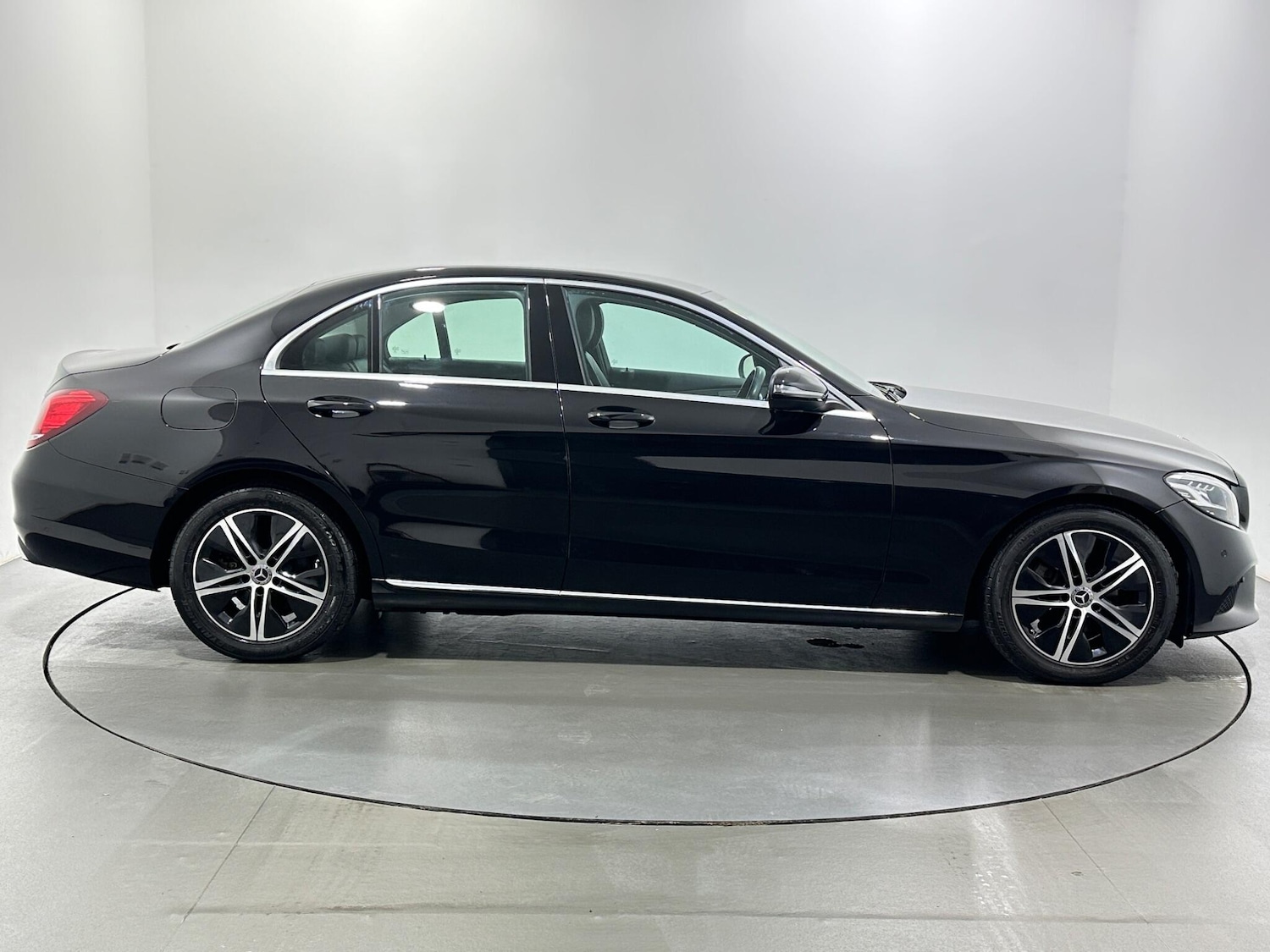 Used Mercedes-Benz C Class 2018 for sale - 77290958: Photo 9