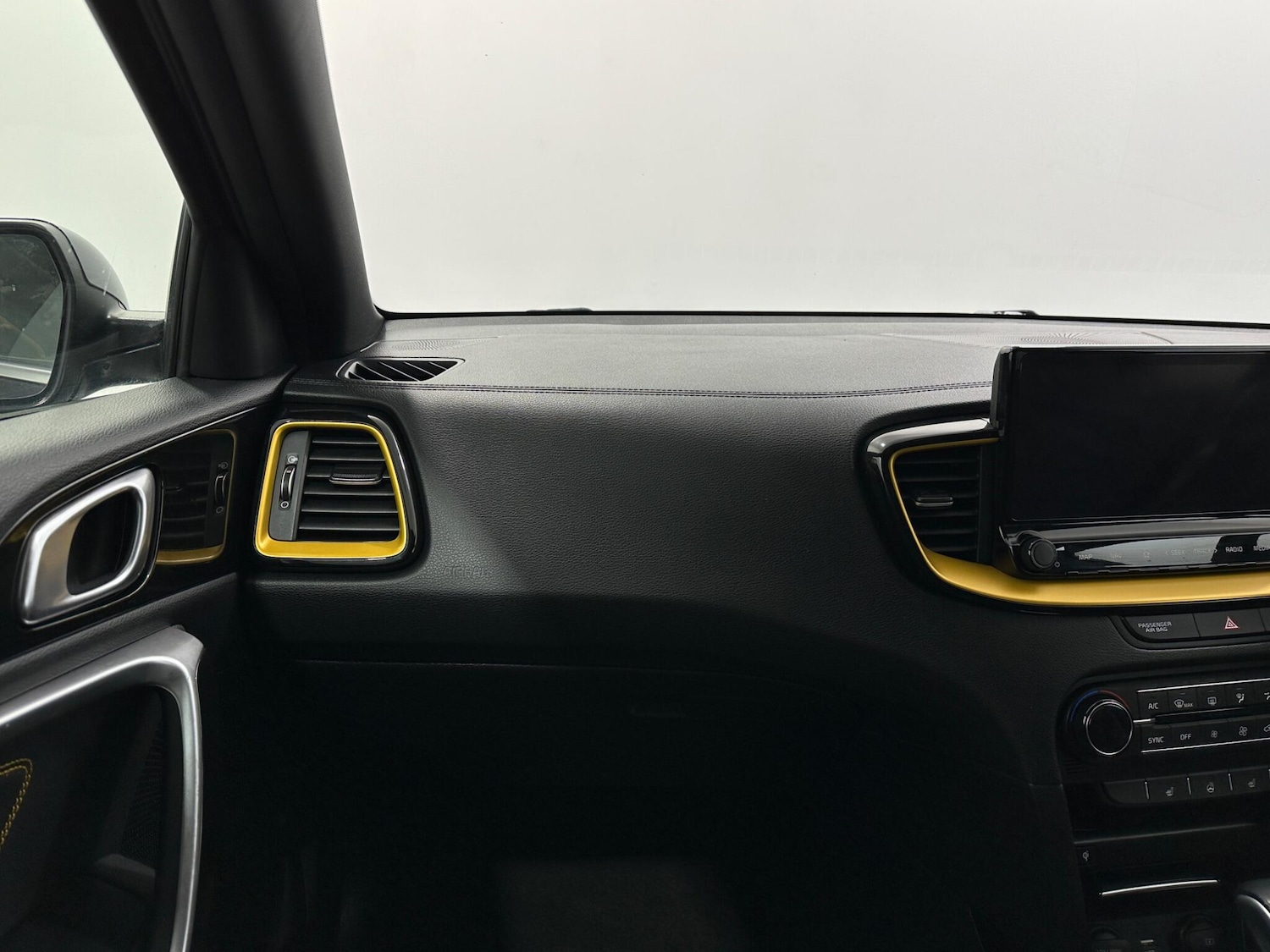 Used Kia XCeed 2021 for sale - 77978160: Photo 30