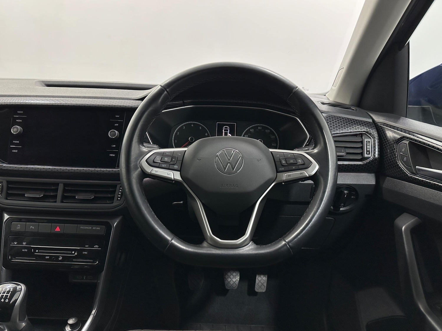 Used Volkswagen T-Cross 2022 for sale - 77132032: Photo 12