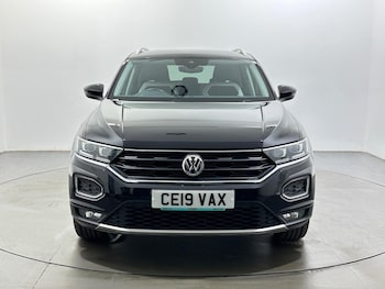 Used Volkswagen T-Roc 2019 for sale - 79324802: Photo