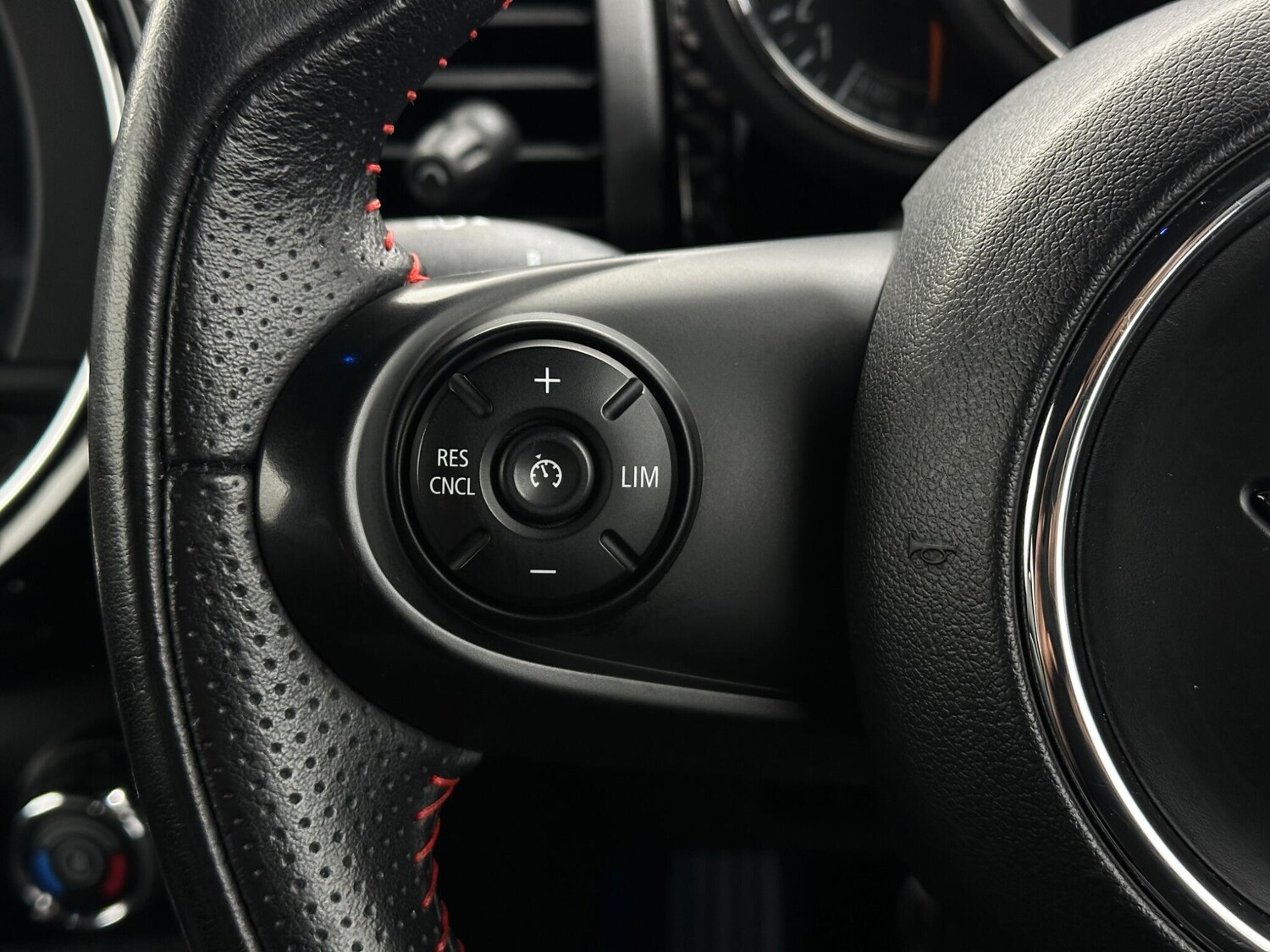 Used MINI Hatch 2019 for sale - 78171229: Photo 15