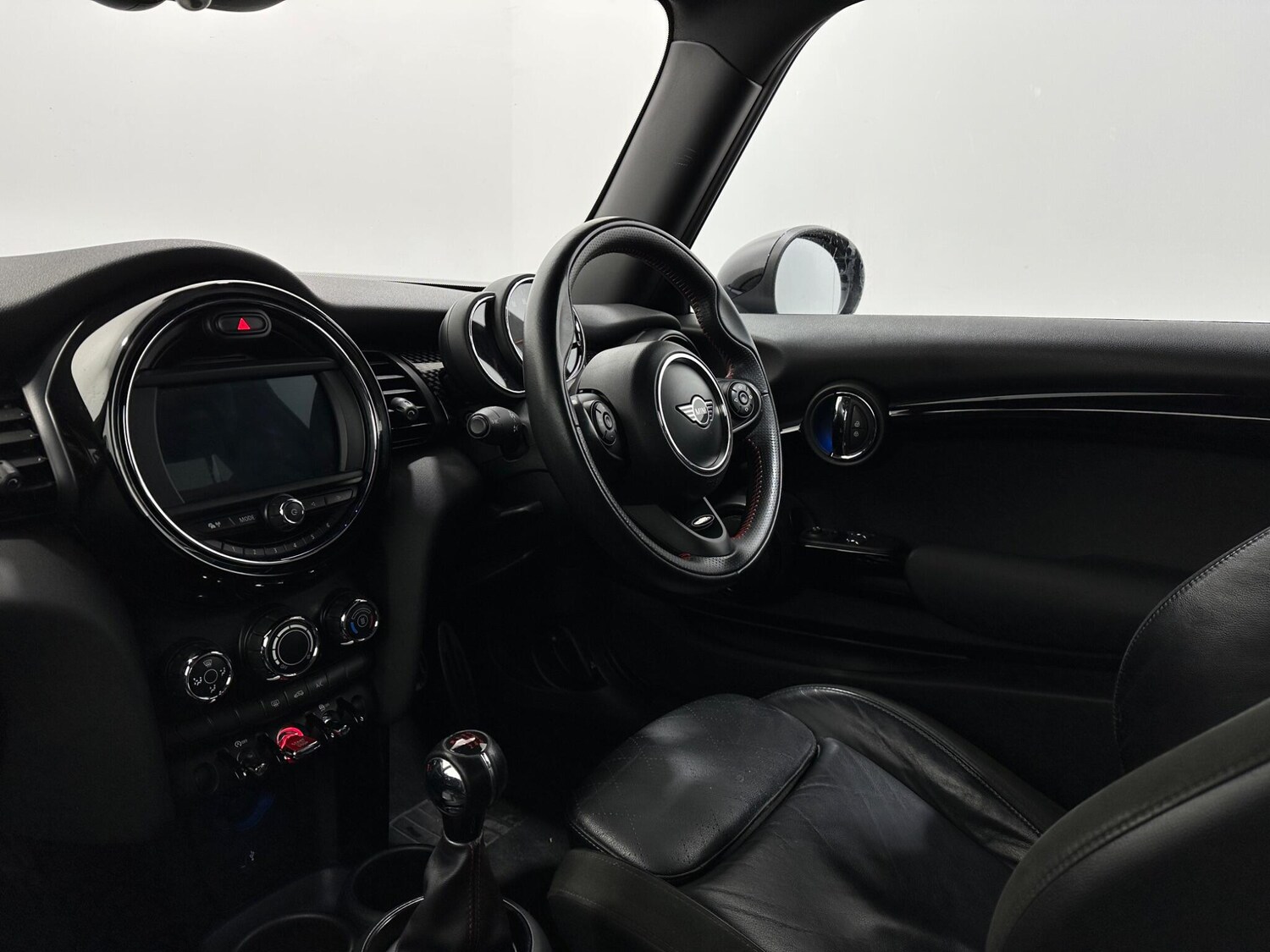 Used MINI Hatch 2019 for sale - 78171229: Photo 30