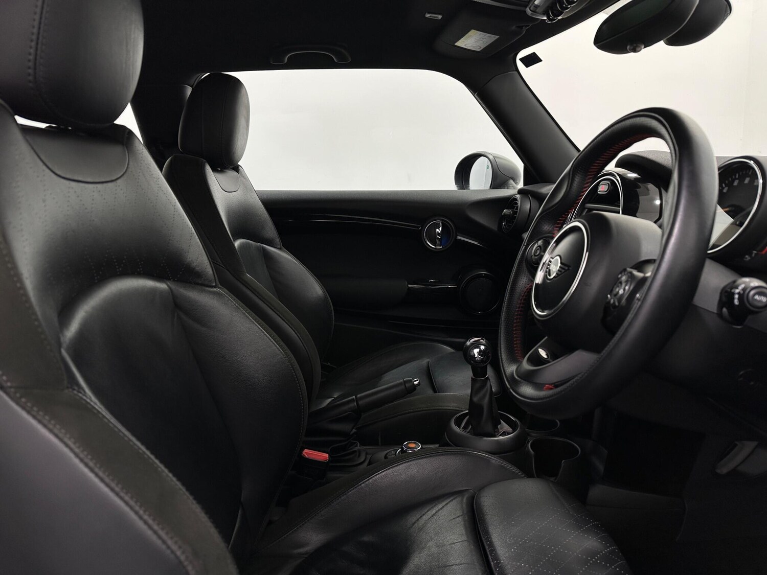 Used MINI Hatch 2019 for sale - 78171229: Photo 31