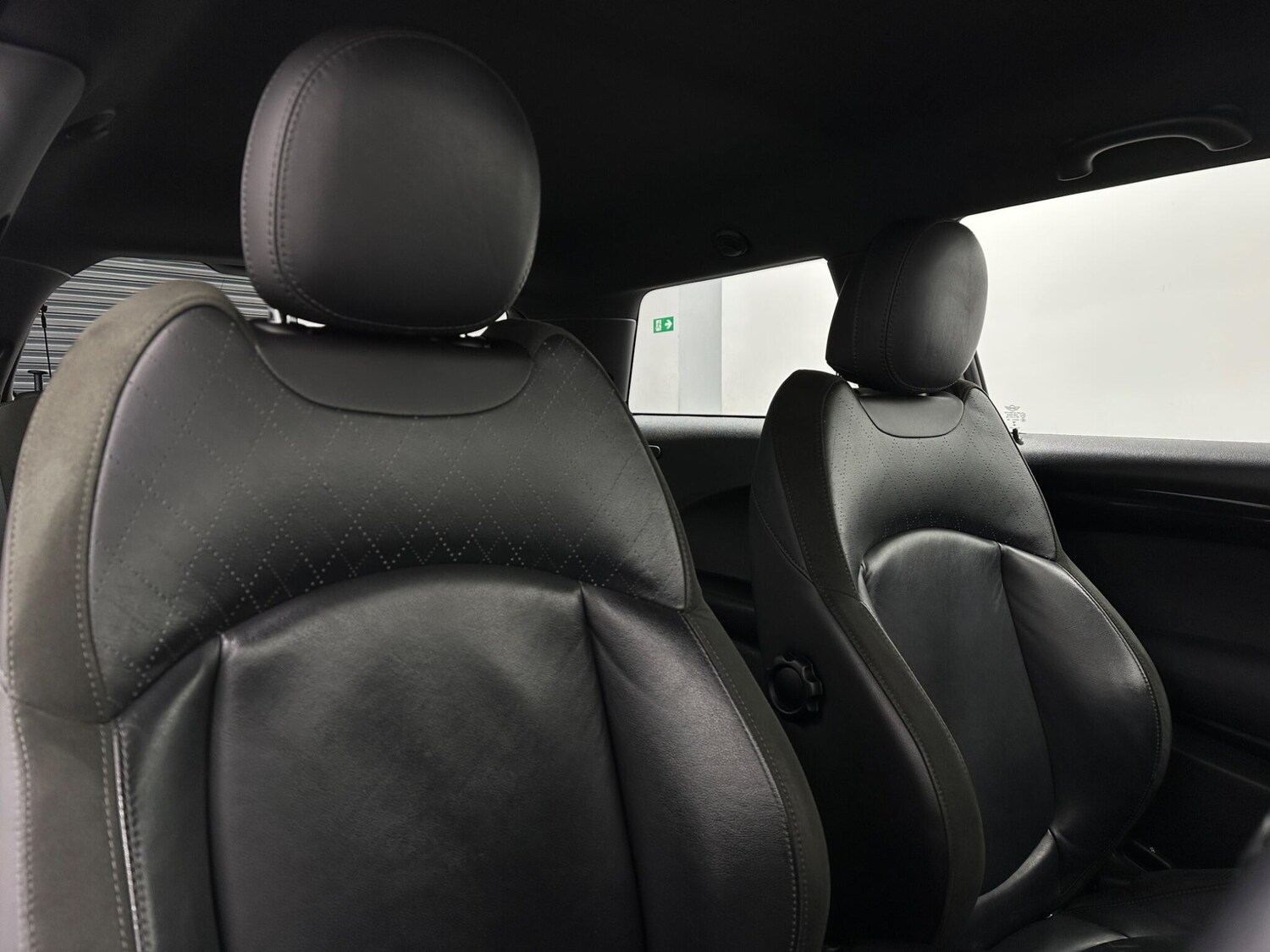 Used MINI Hatch 2019 for sale - 78171229: Photo 32