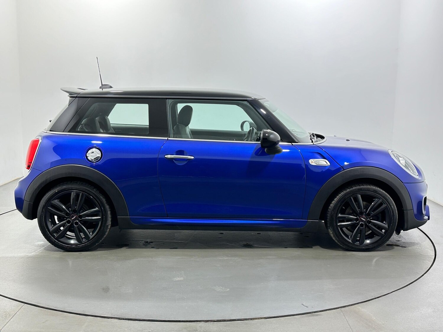 Used MINI Hatch 2019 for sale - 78171229: Photo 9