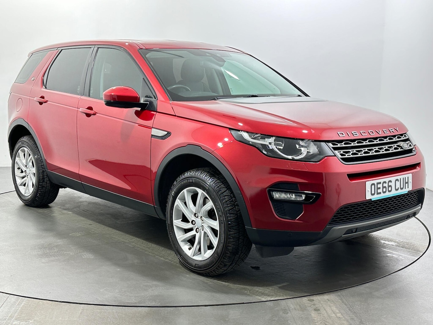 Used Land Rover Discovery Sport 2016 for sale - 76878850: Photo 1