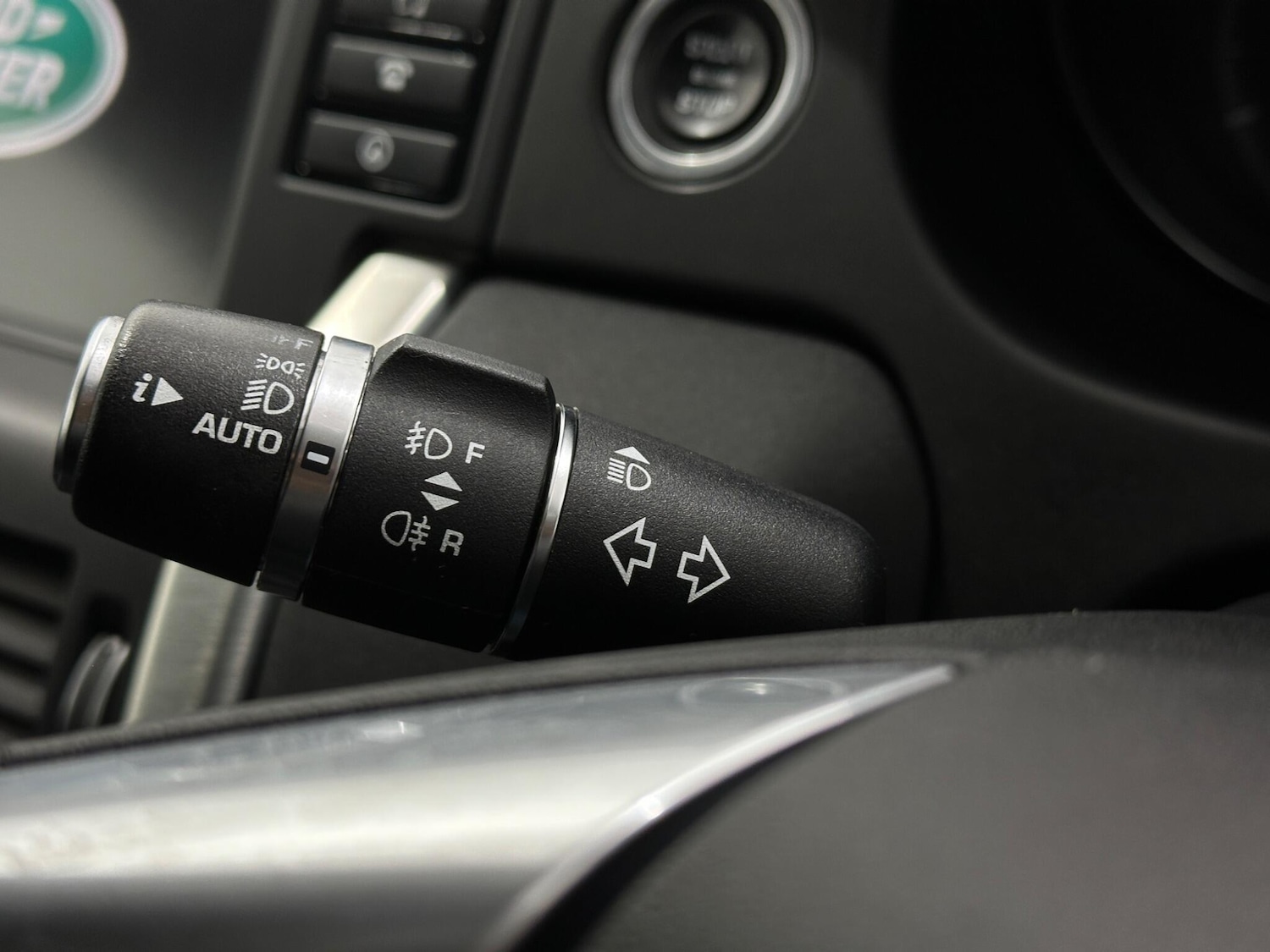 Used Land Rover Discovery Sport 2016 for sale - 76878850: Photo 12