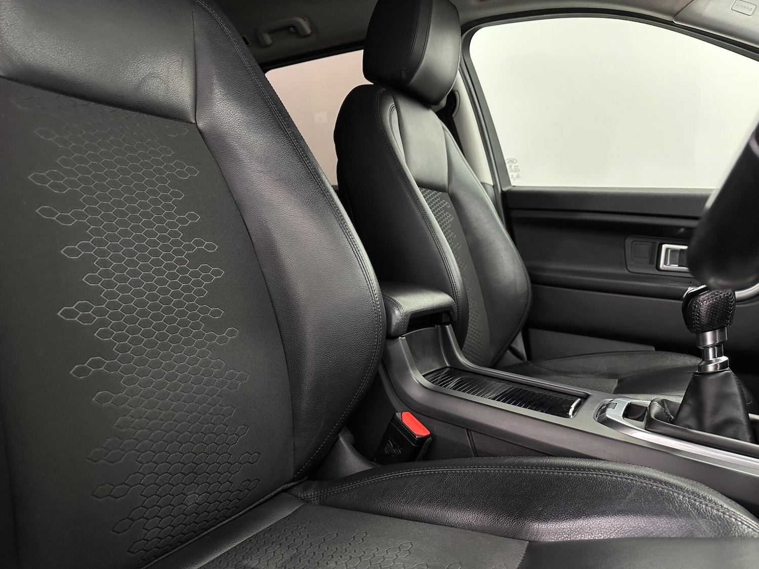 Used Land Rover Discovery Sport 2016 for sale - 76878850: Photo 29