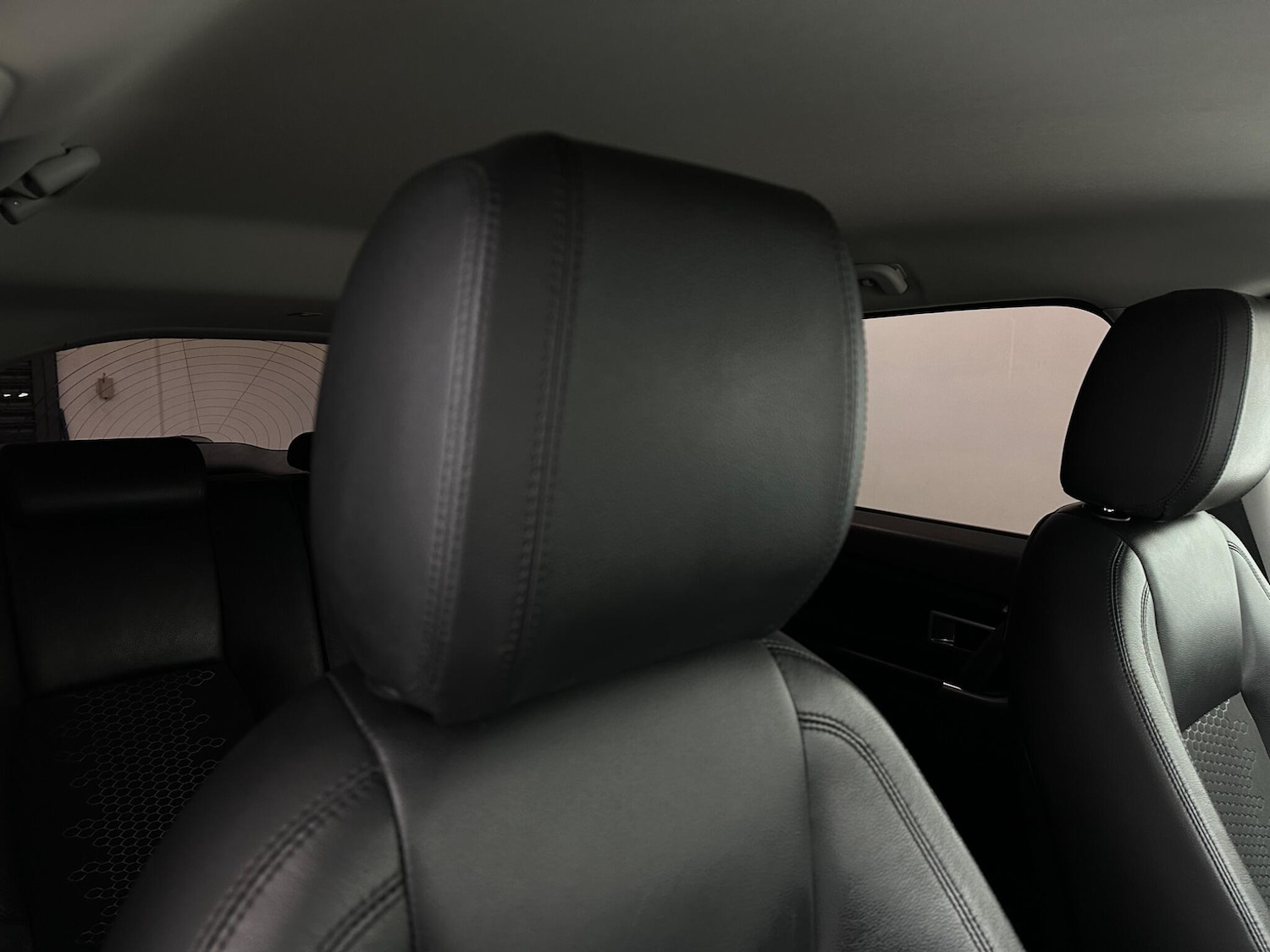 Used Land Rover Discovery Sport 2016 for sale - 76878850: Photo 30