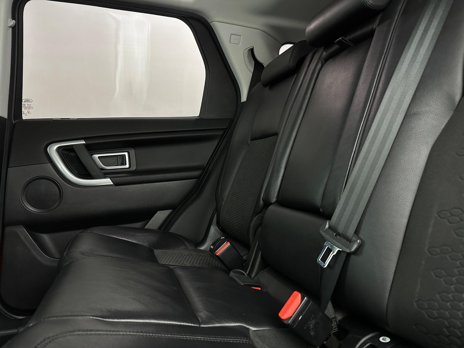 Used Land Rover Discovery Sport 2016 for sale - 76878850: Photo 37