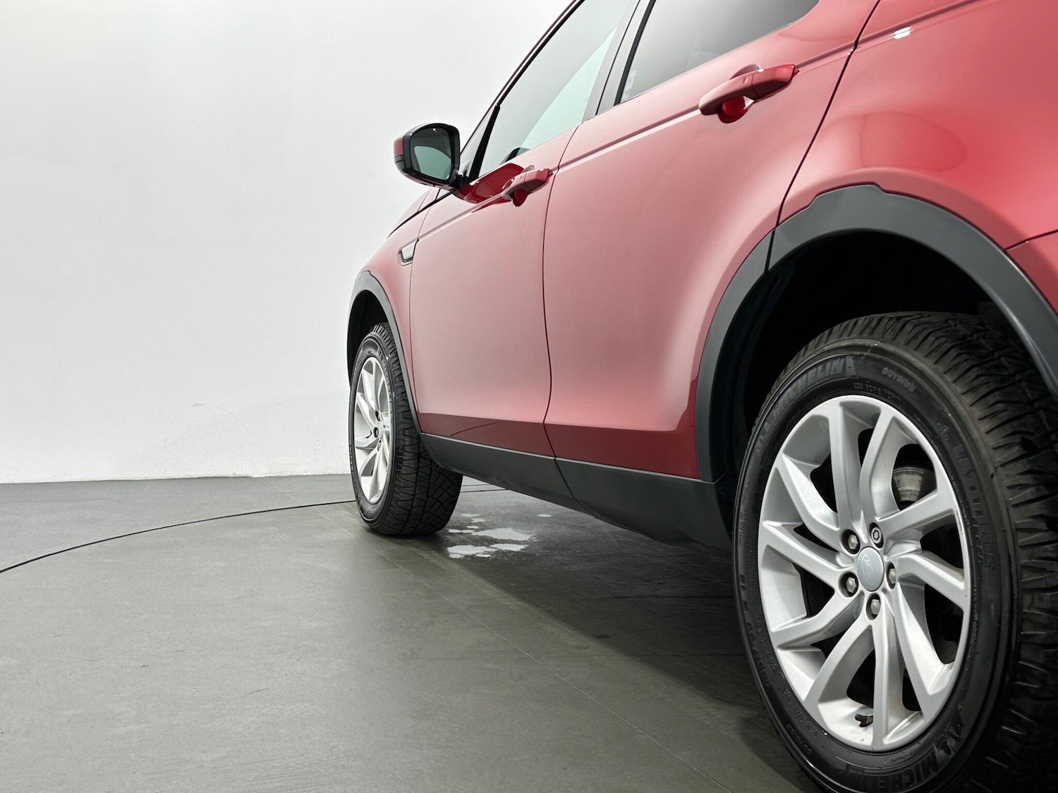 Used Land Rover Discovery Sport 2016 for sale - 76878850: Photo 51