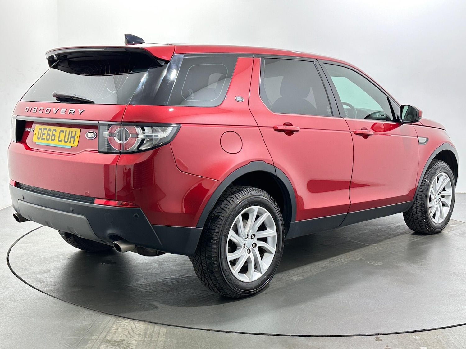 Used Land Rover Discovery Sport 2016 for sale - 76878850: Photo 8