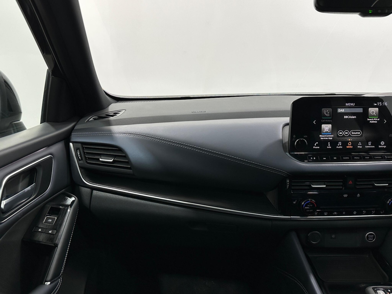 Used Nissan Qashqai for sale - 77970564: Photo 29