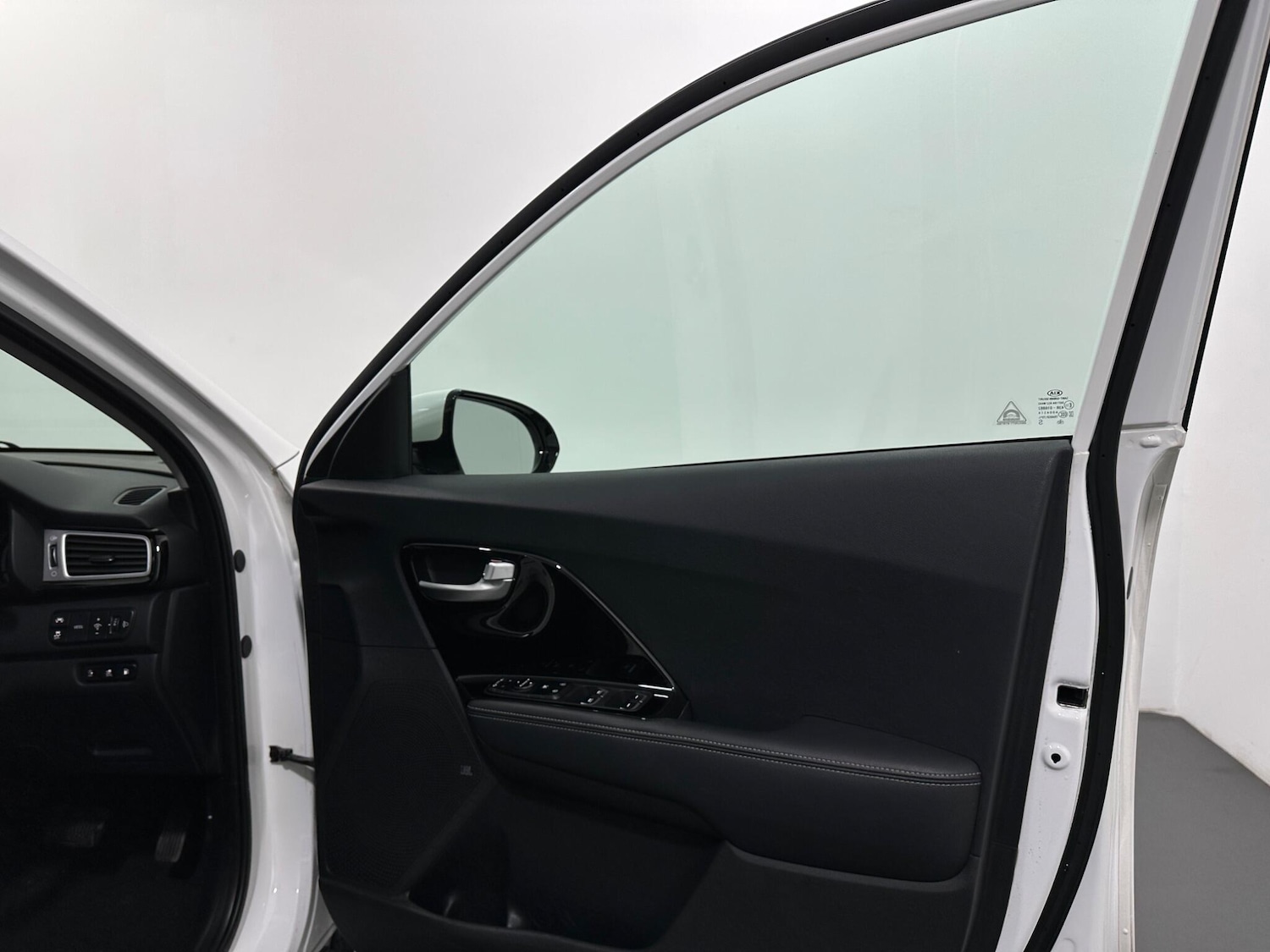 Used Kia Niro 2018 for sale - 77455540: Photo 32