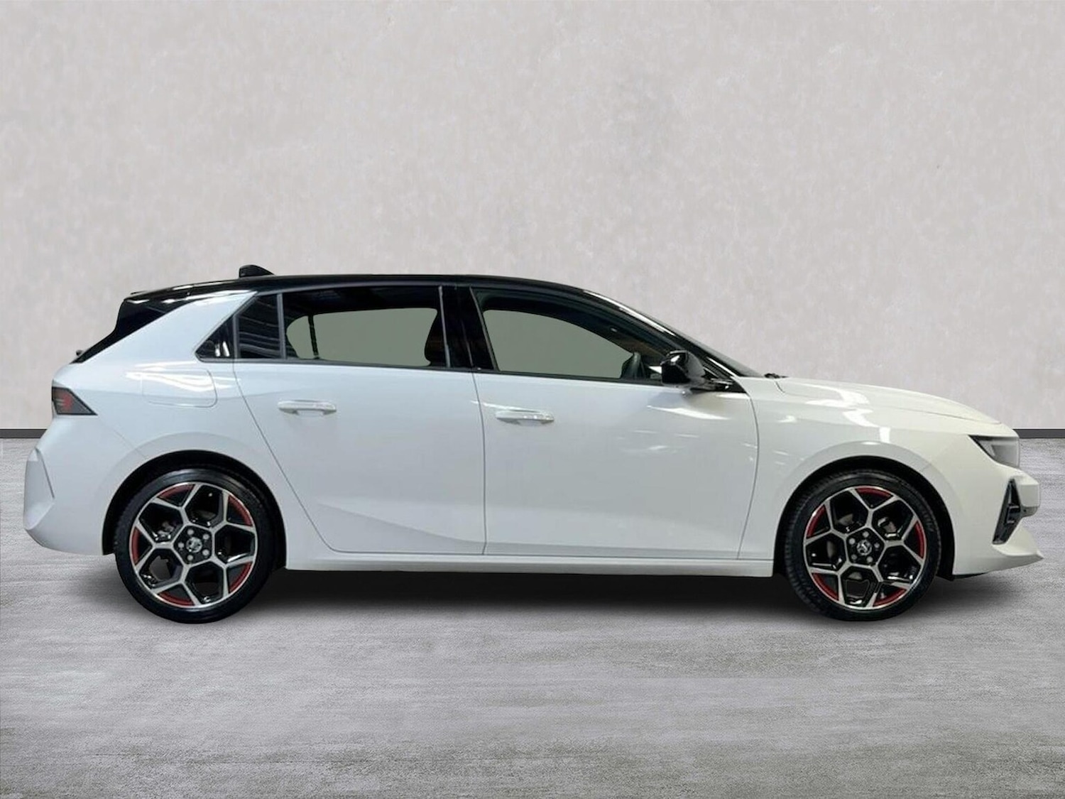 Used Vauxhall Astra 2023 for sale - 76490793: Photo 3