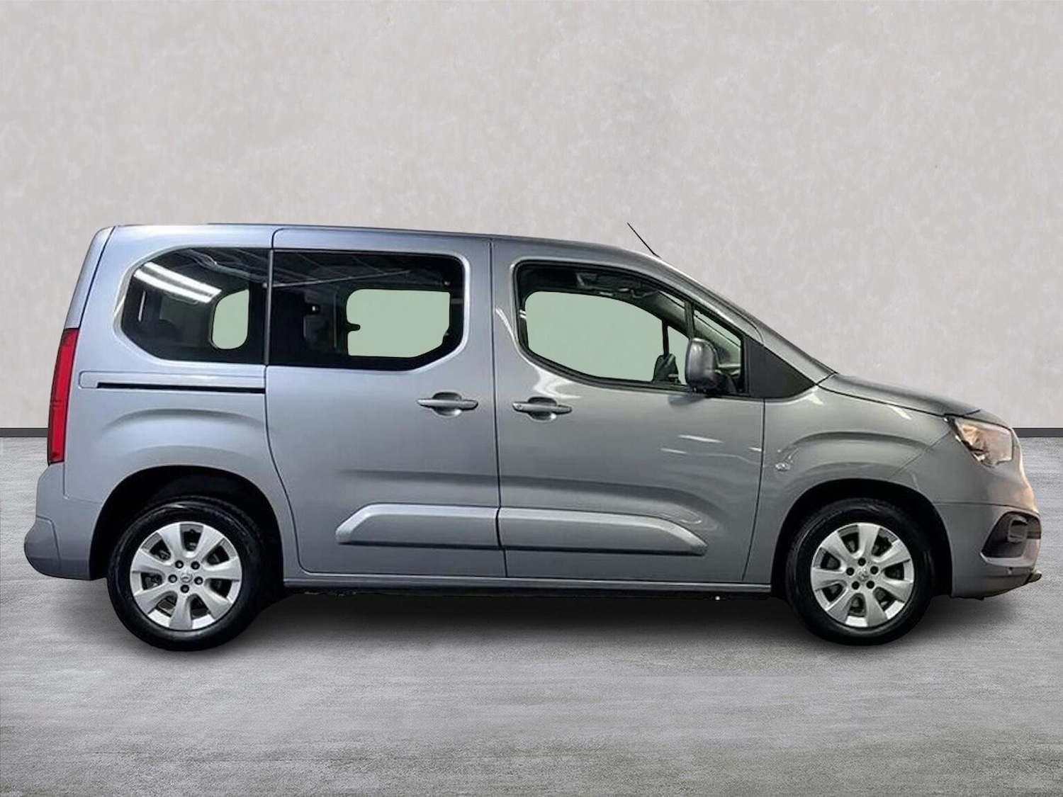 Used Vauxhall Combo Life 2019 for sale - 76693319: Photo 3