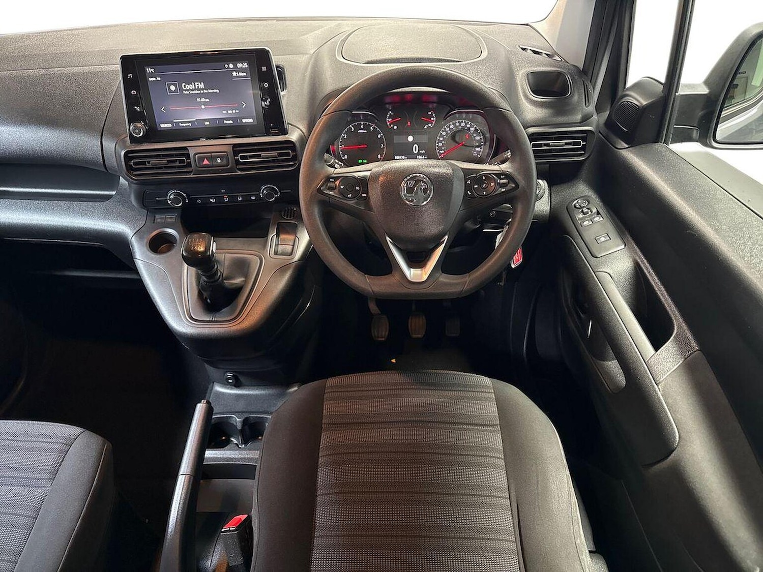 Used Vauxhall Combo Life 2019 for sale - 76693319: Photo 9