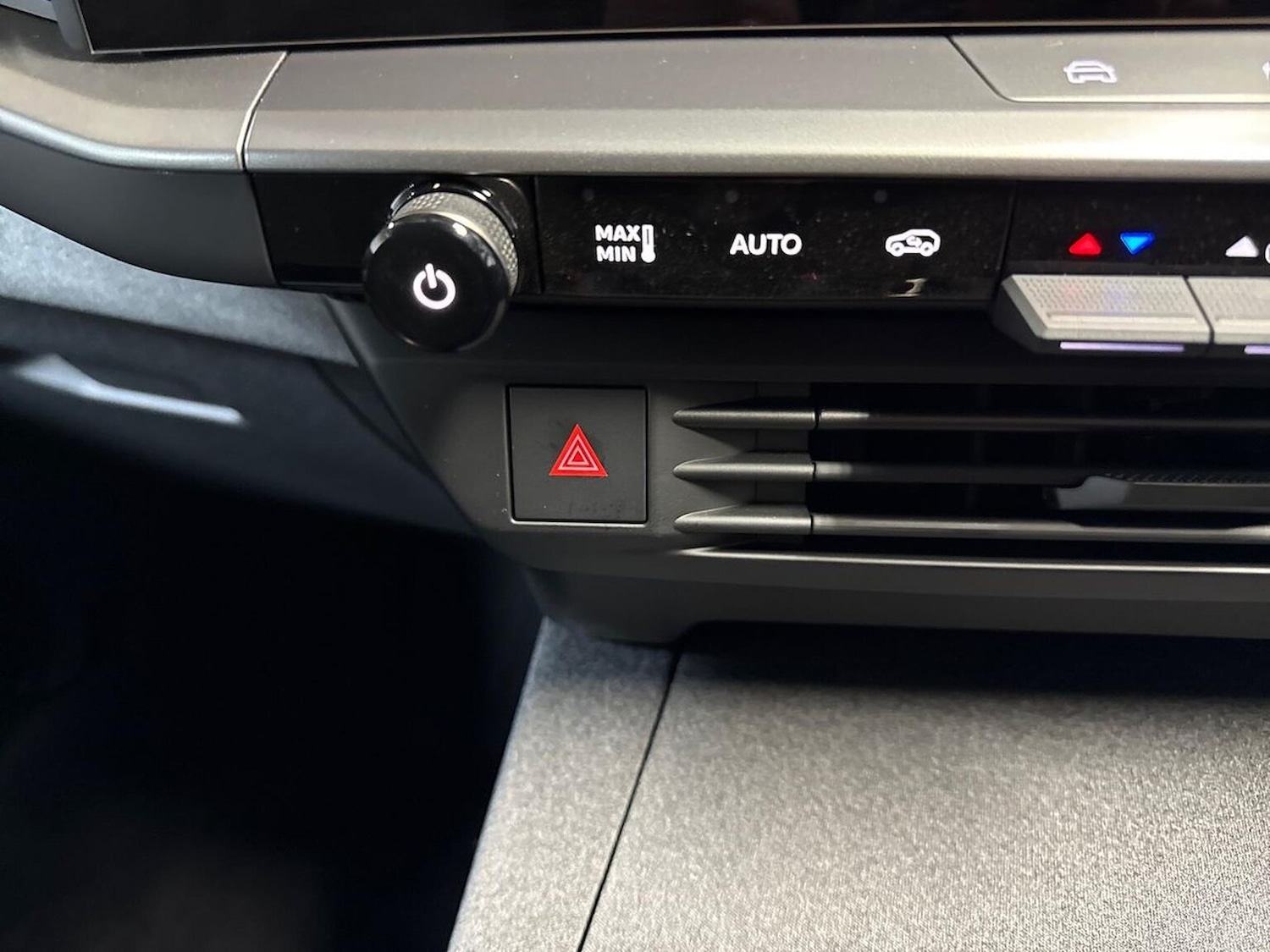 Used Vauxhall Grandland 2025 for sale - 76422388: Photo 22