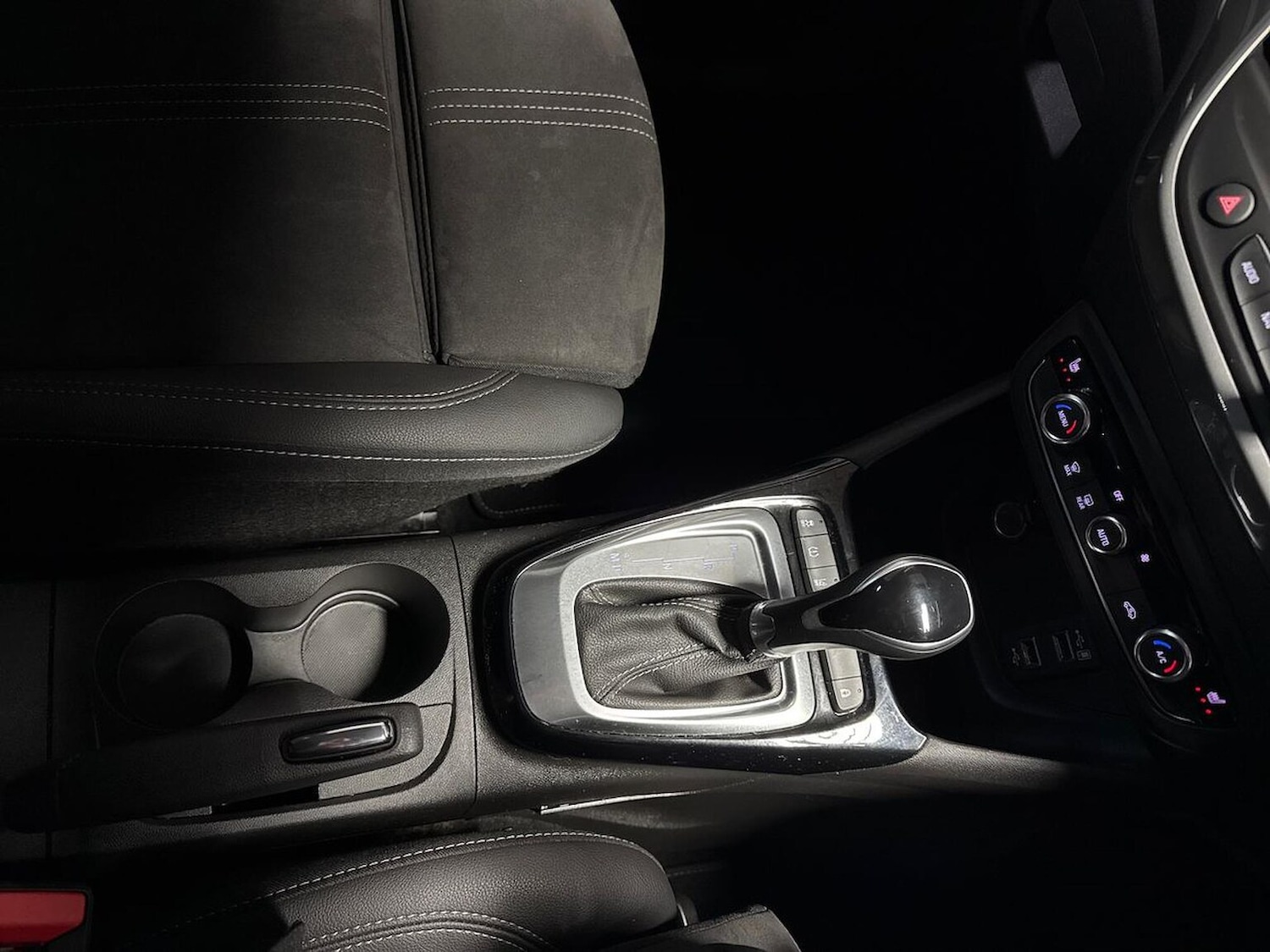 Used Vauxhall Crossland 2022 for sale - 76905037: Photo 13