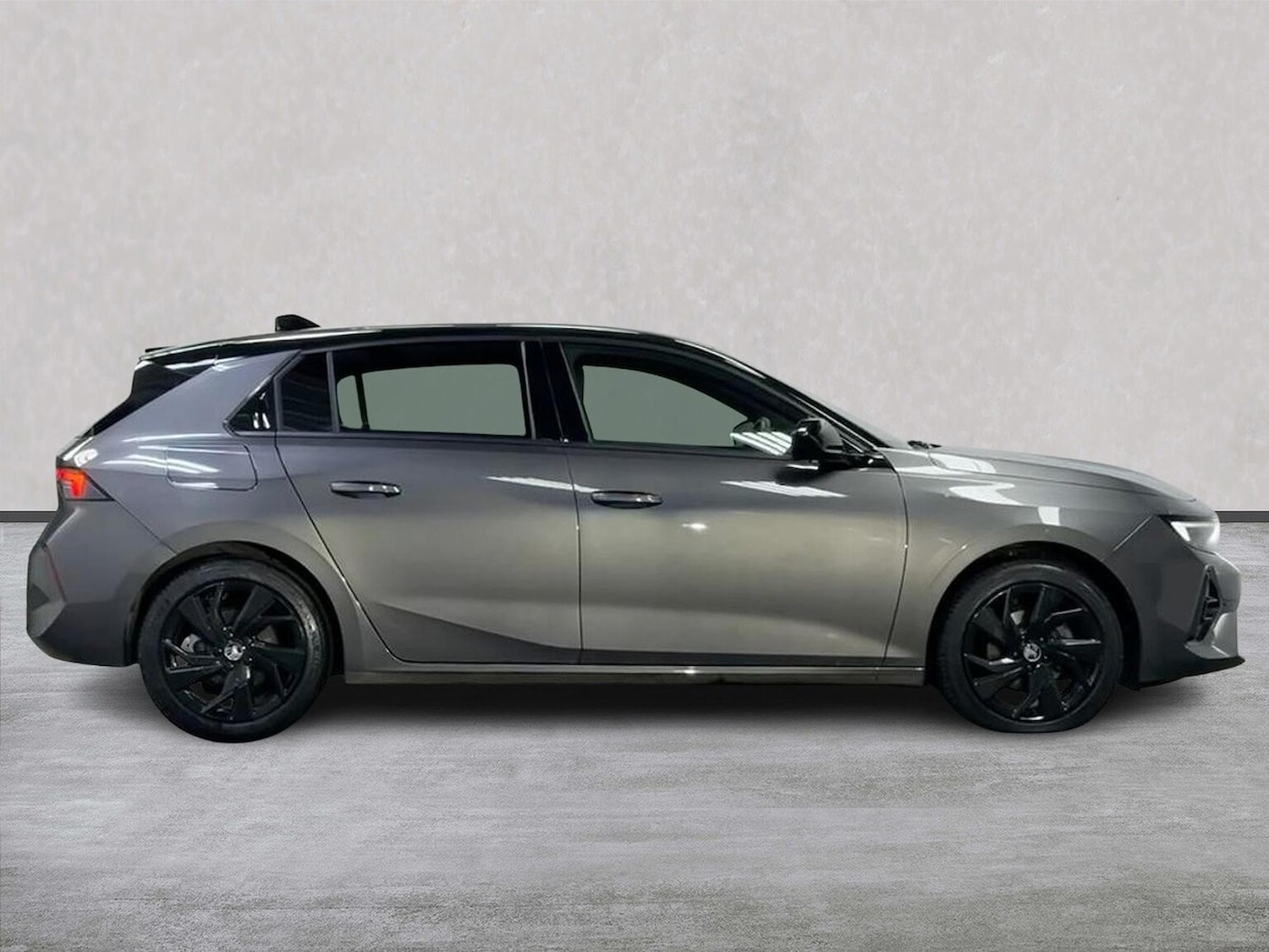 Used Vauxhall Astra 2025 for sale - 77946085: Photo 3