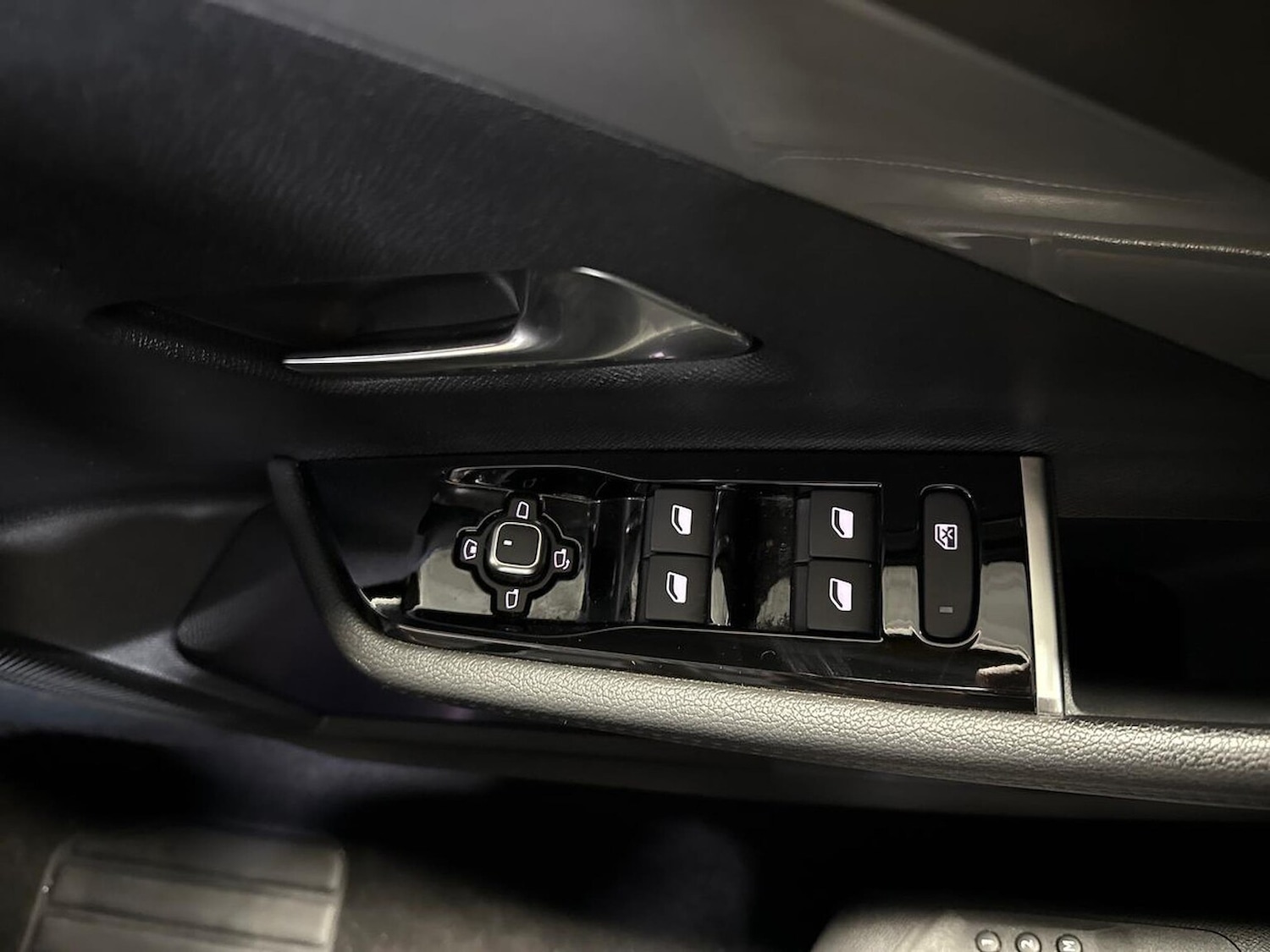 Used Vauxhall Astra 2024 for sale - 76799383: Photo 21